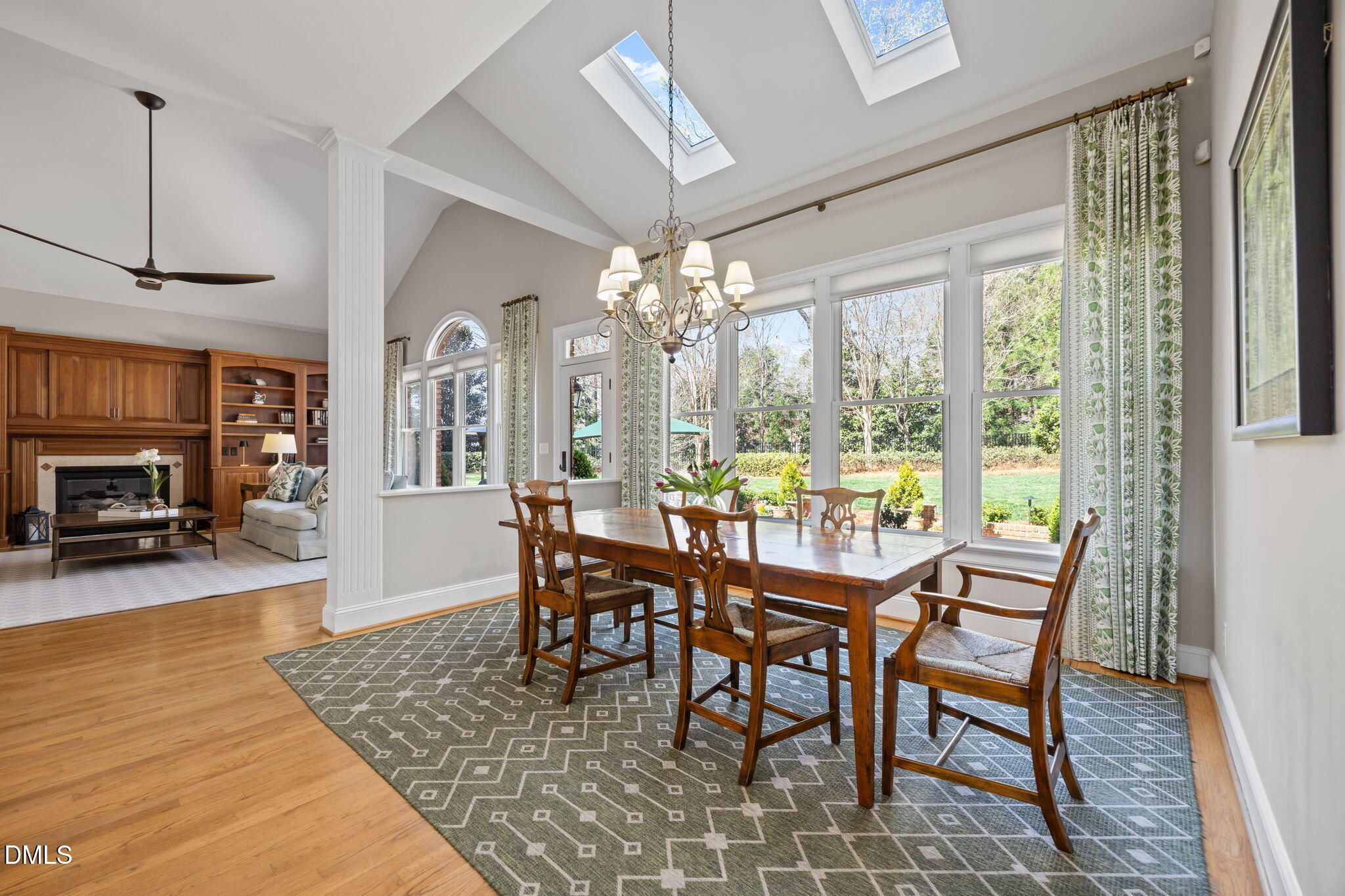 property viewer photo 12
