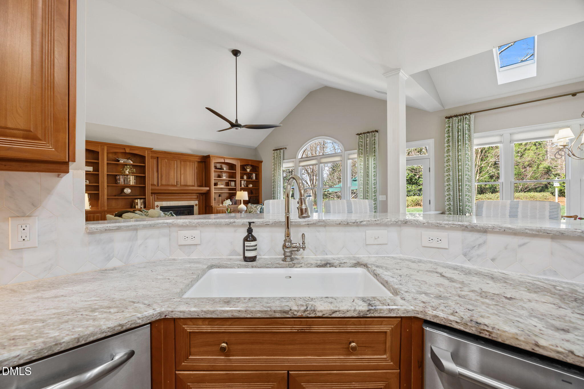property viewer photo 17