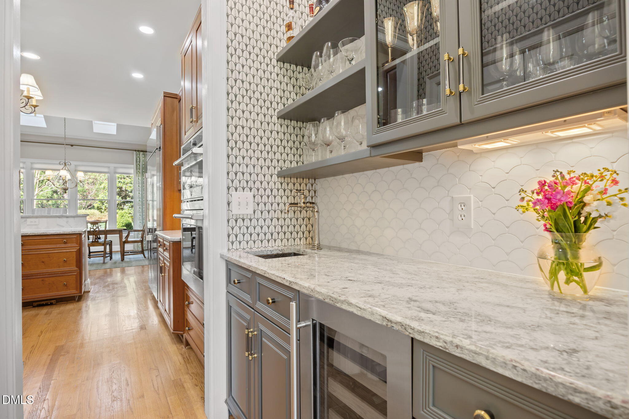 property viewer photo 18