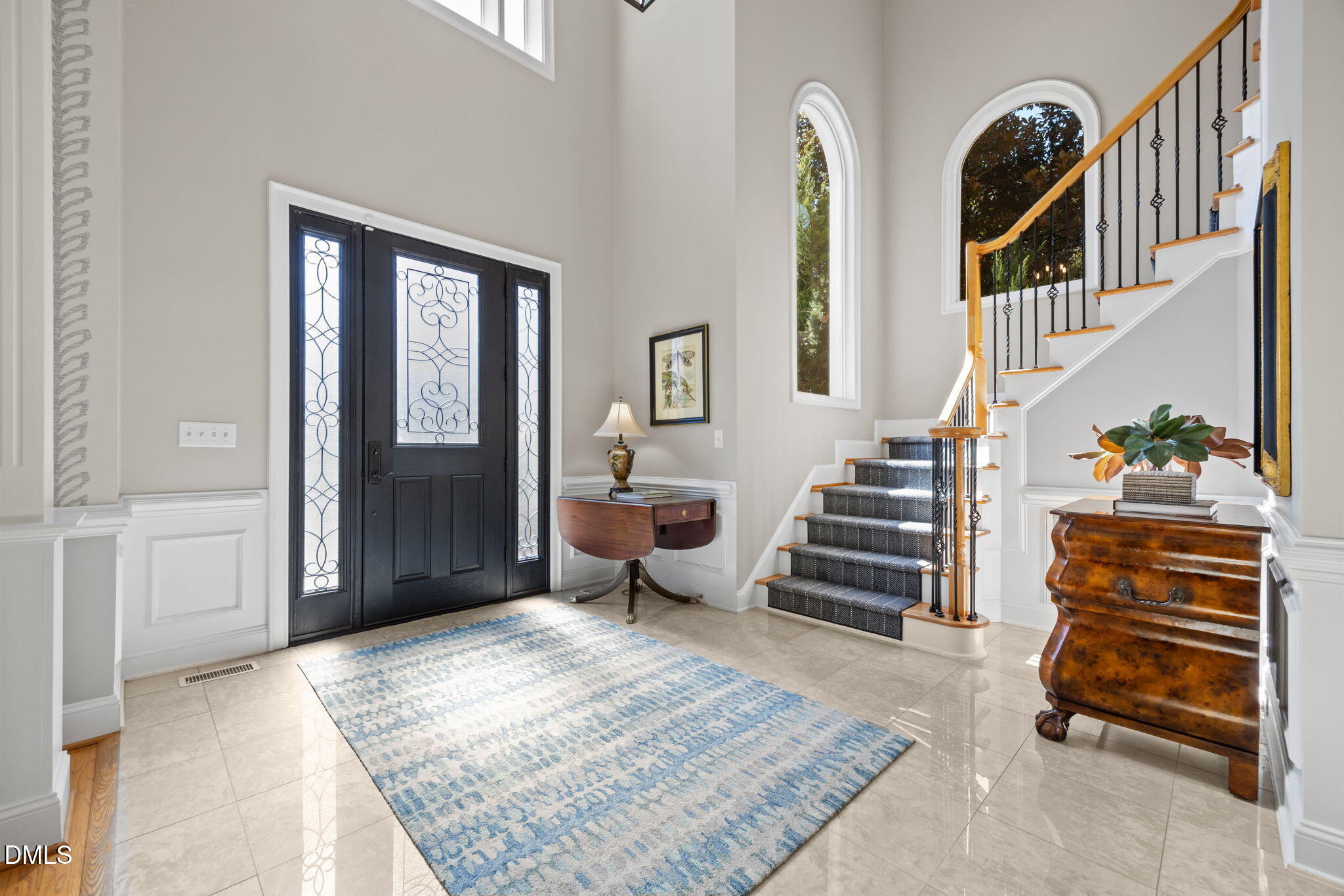 property viewer photo 2