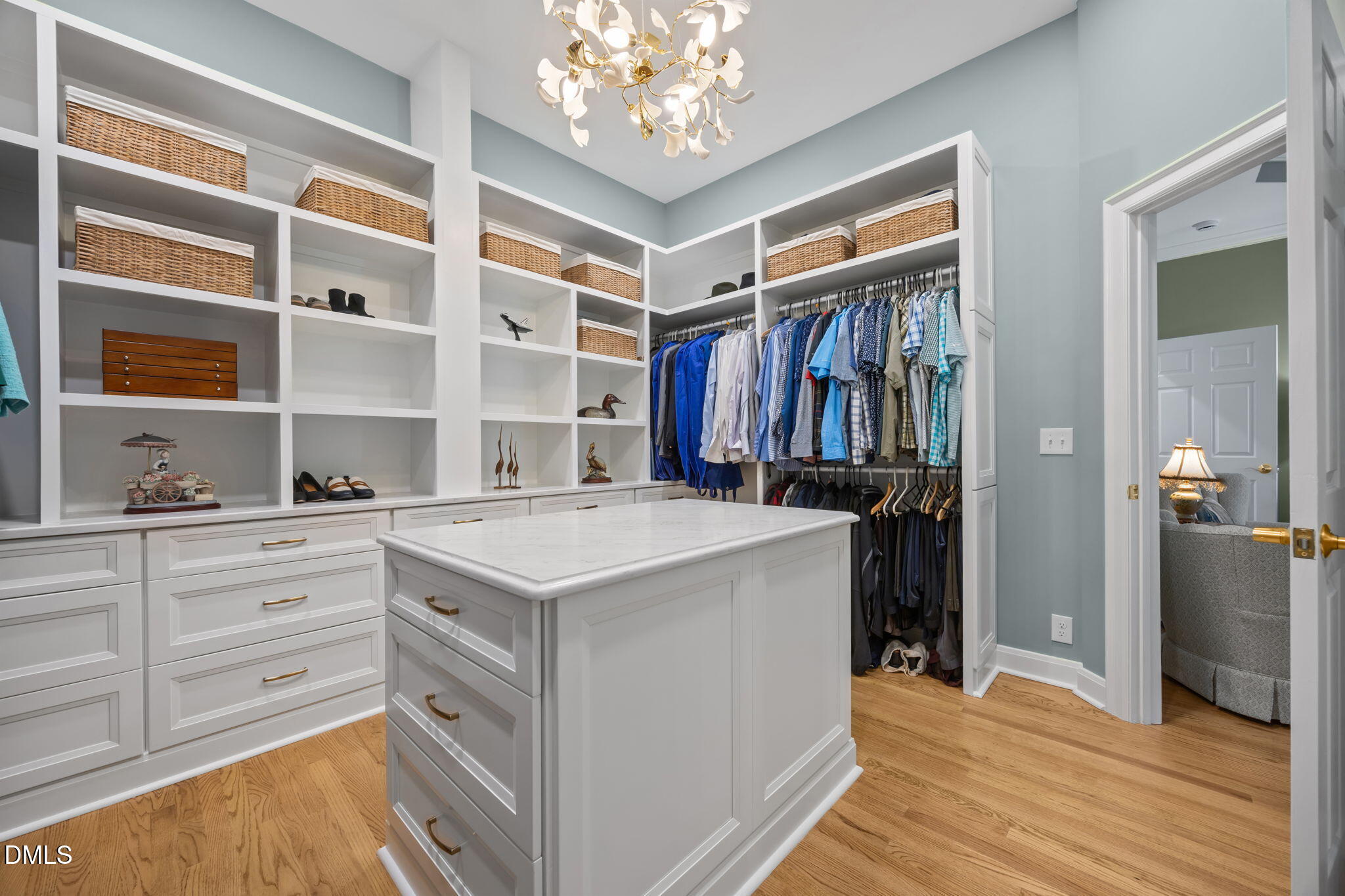 property viewer photo 24