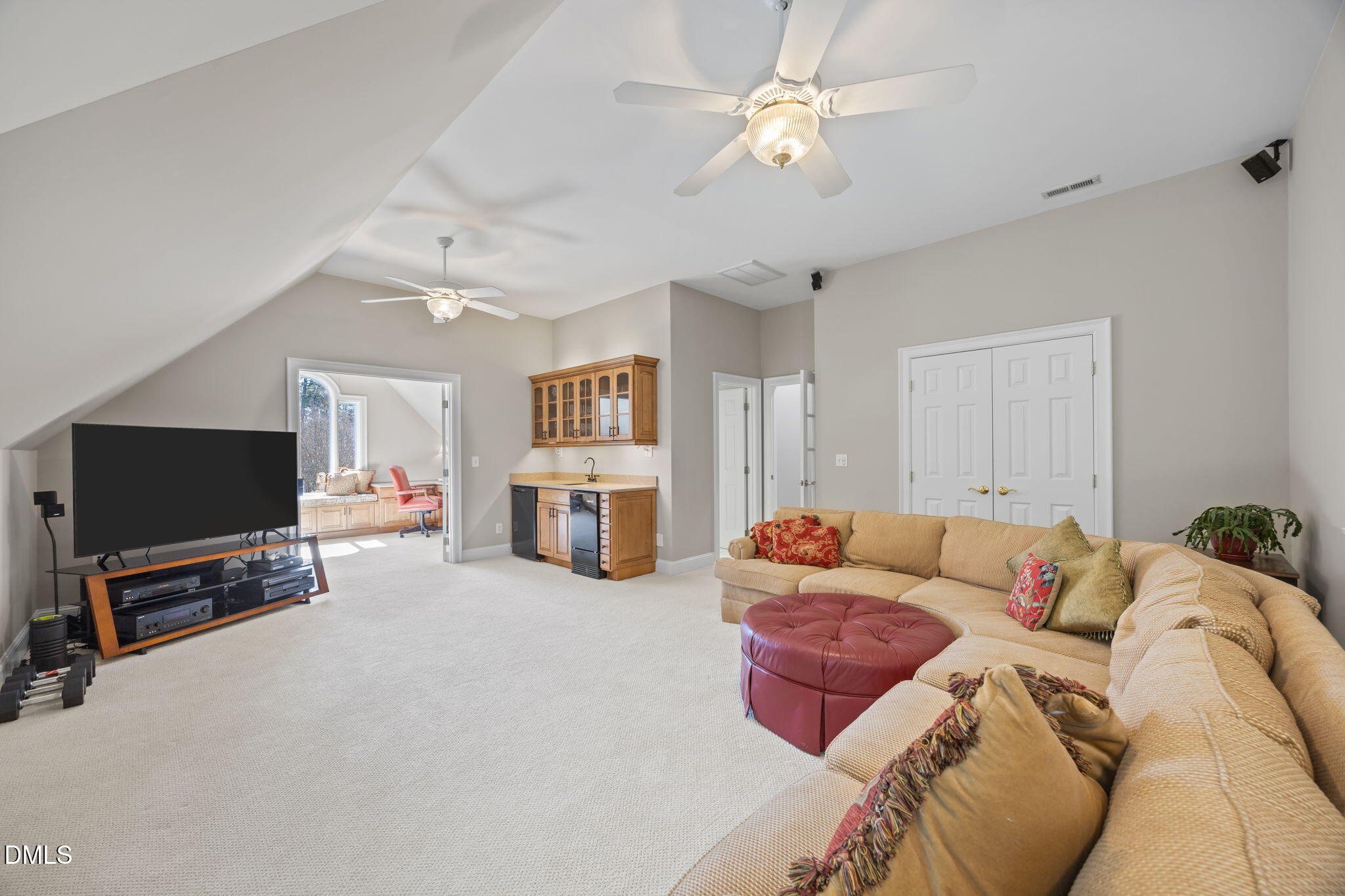 property viewer photo 34