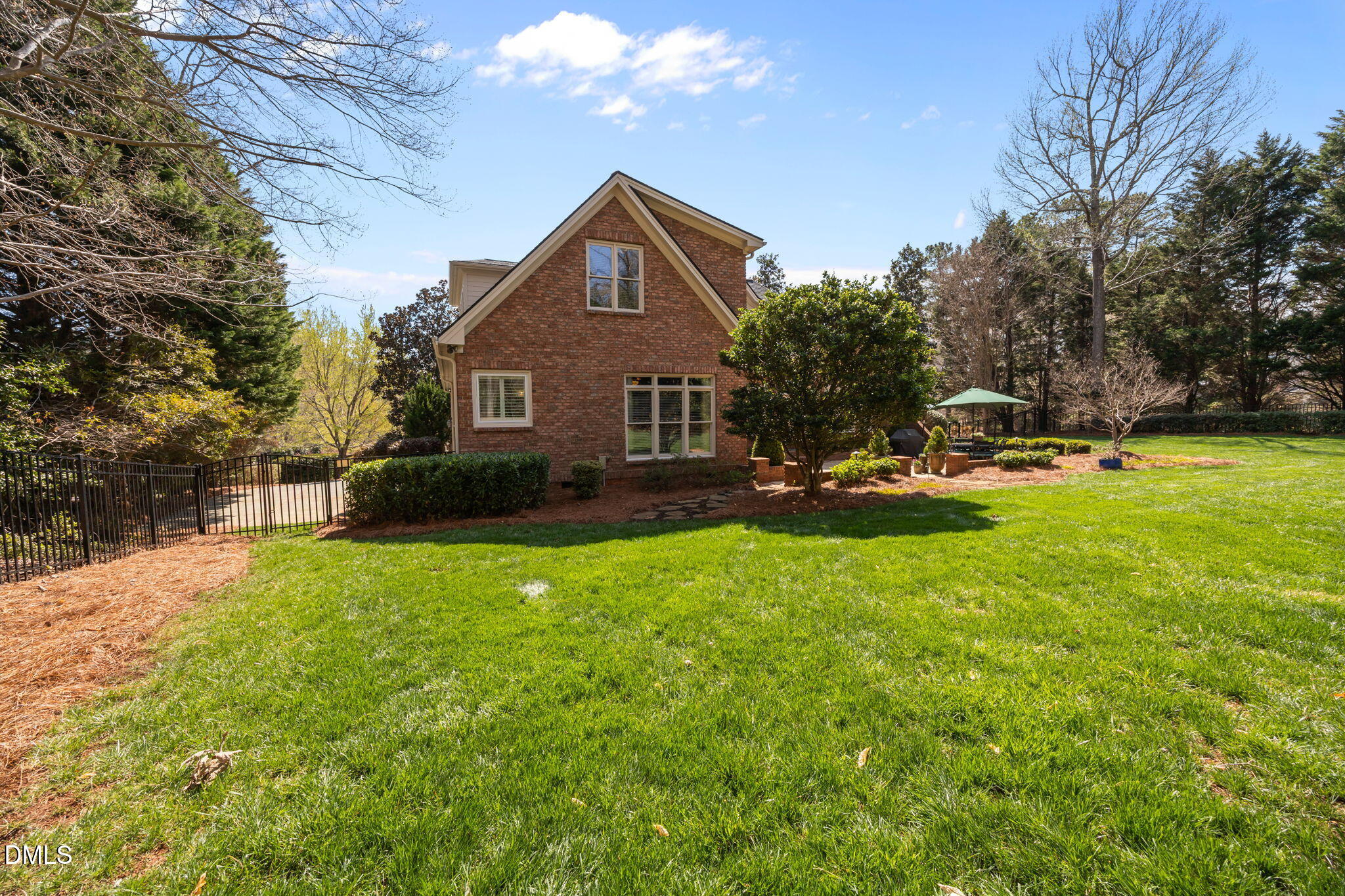 property viewer photo 46