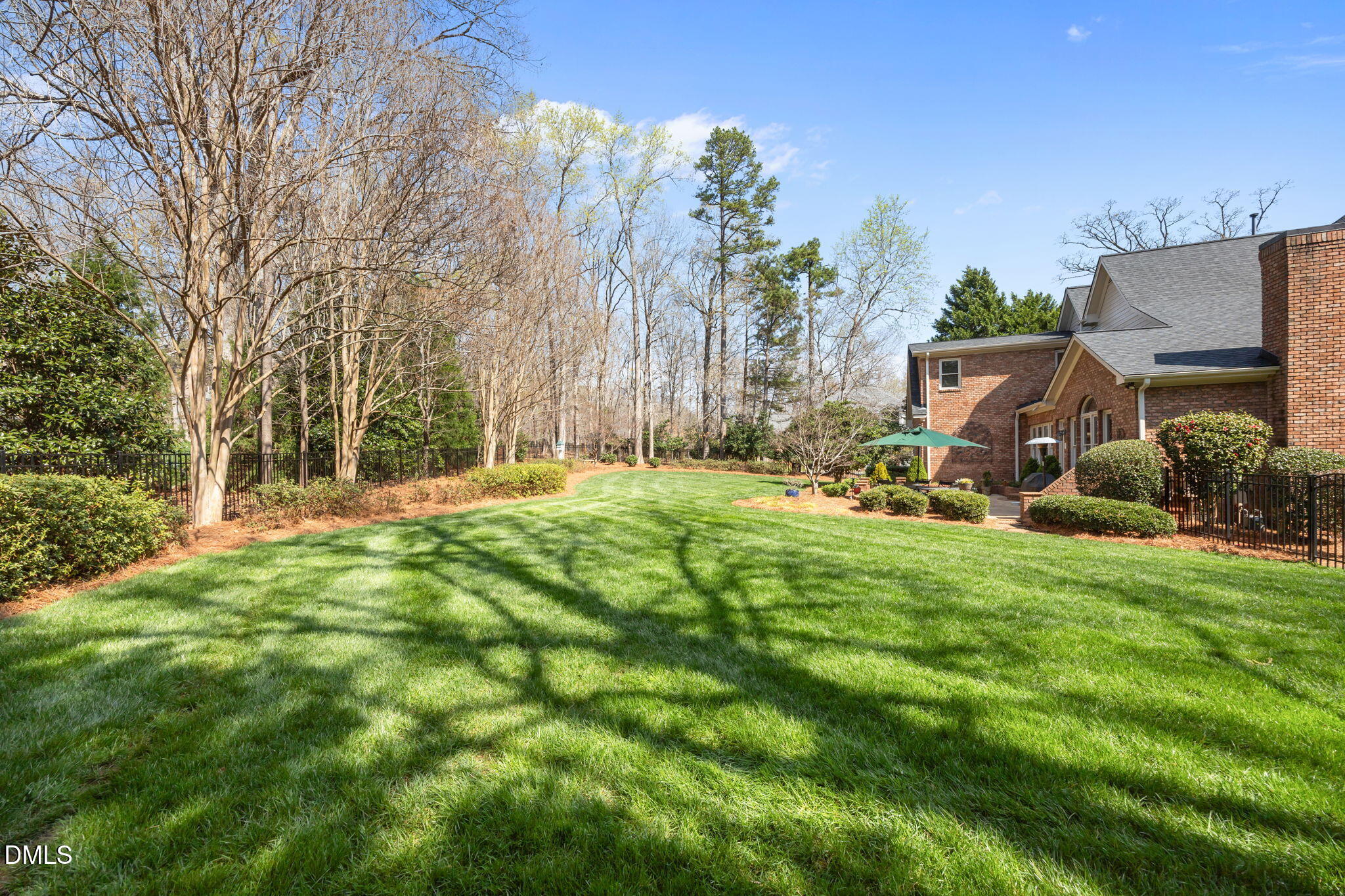 property viewer photo 47