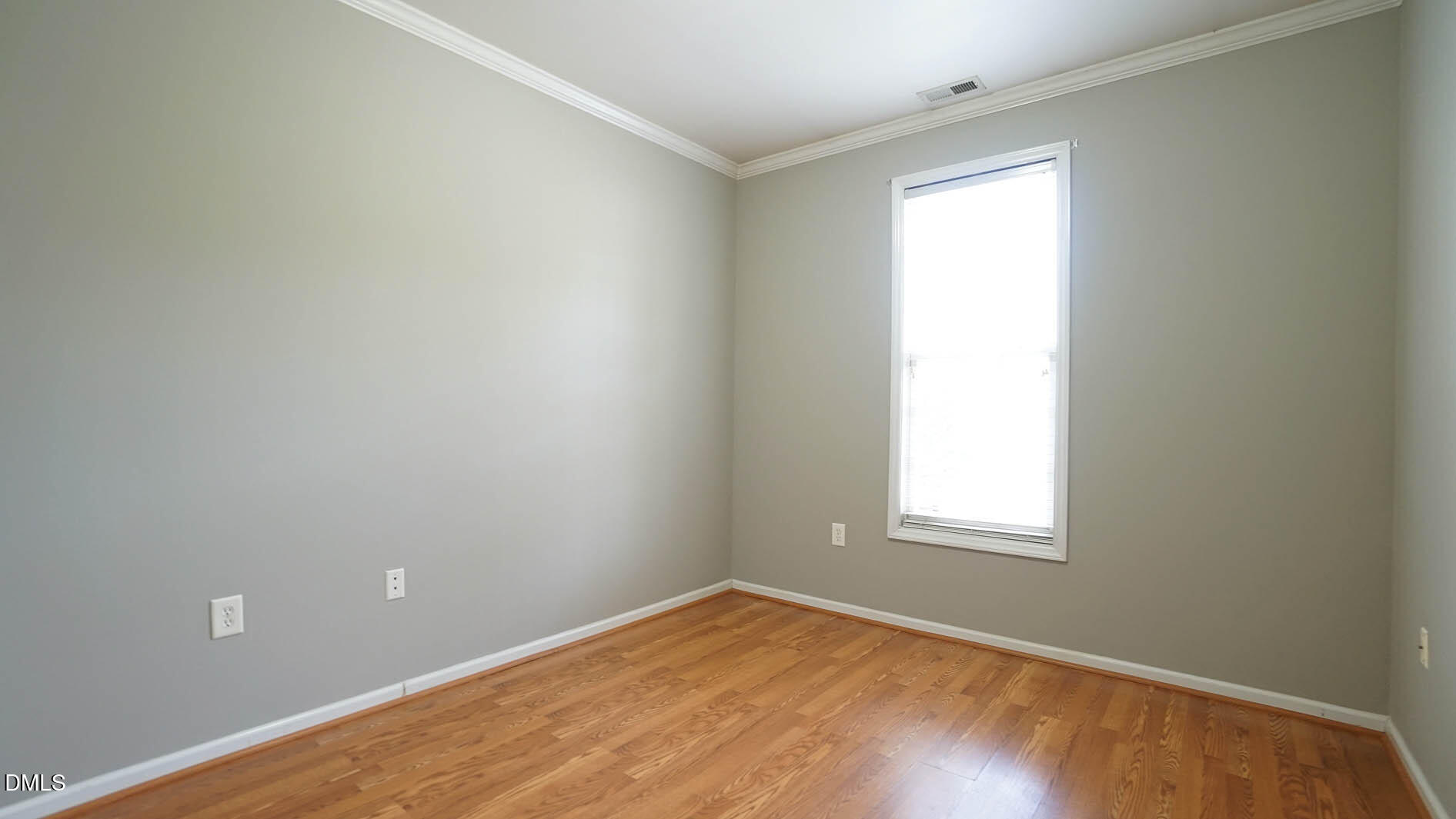 property viewer photo 12