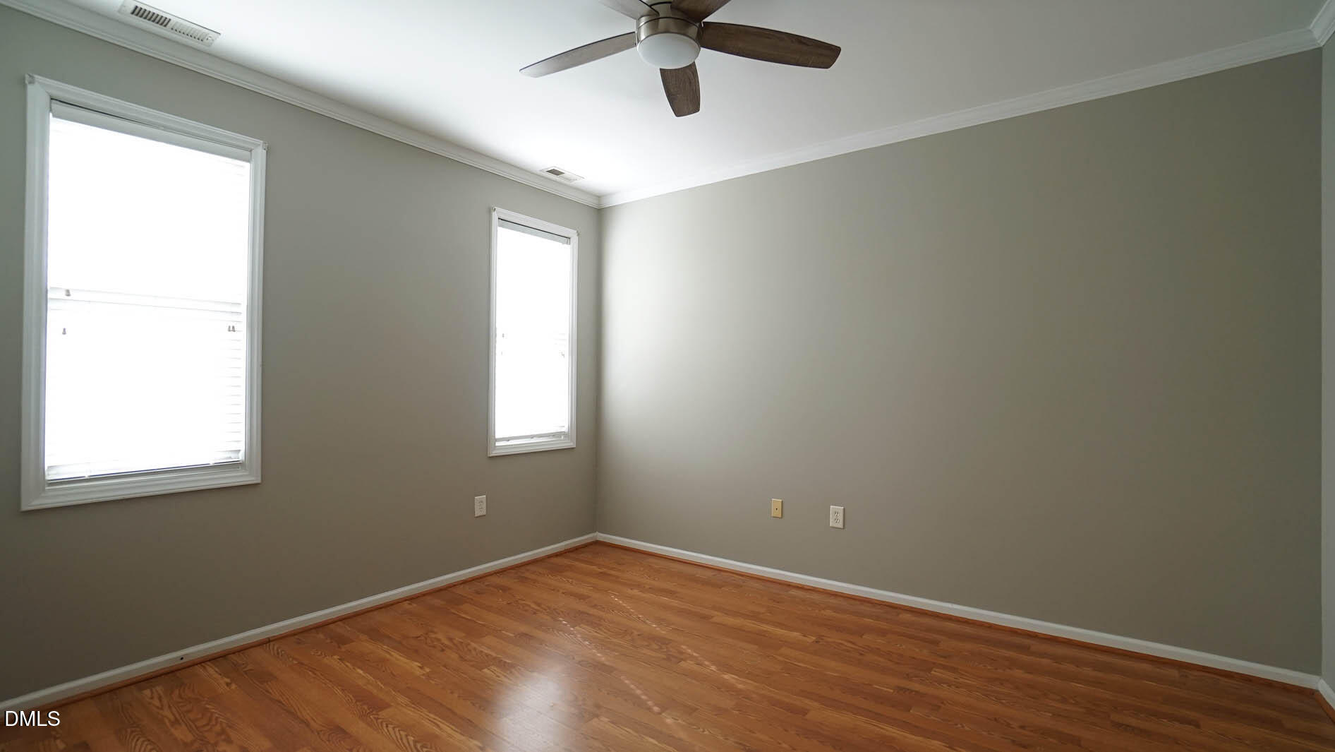 property viewer photo 17