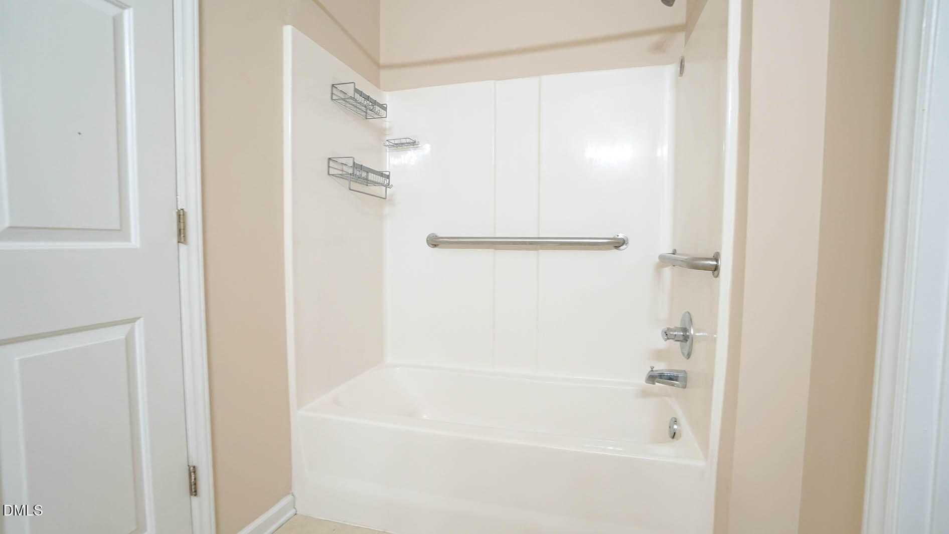 property viewer photo 24