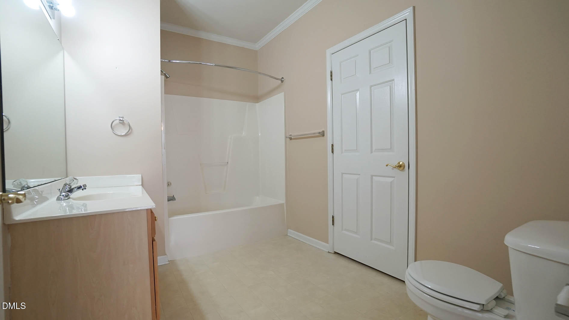 property viewer photo 25