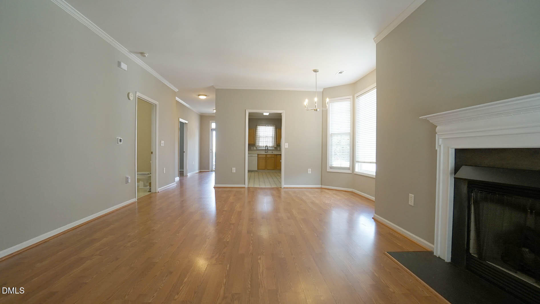 property viewer photo 26
