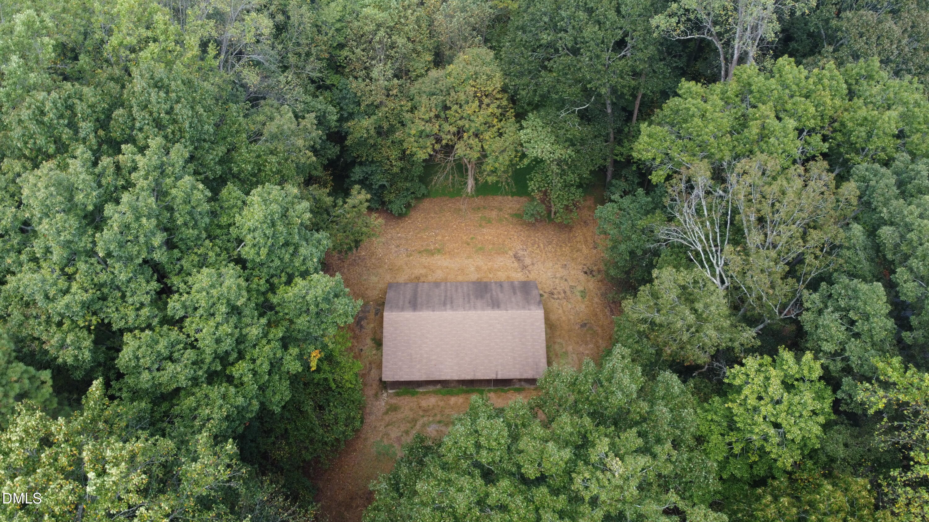 main property photo 10