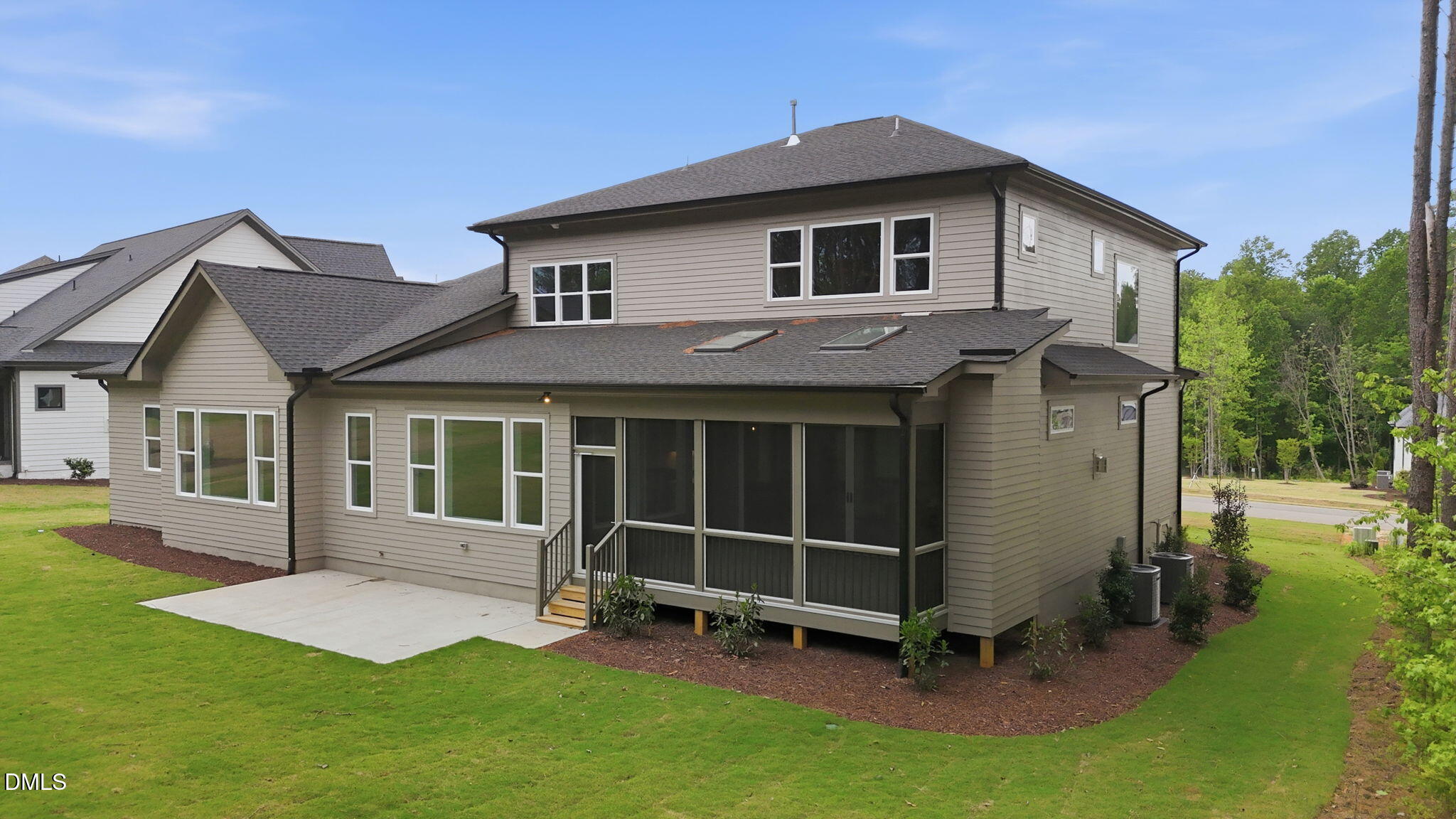 main property photo 45