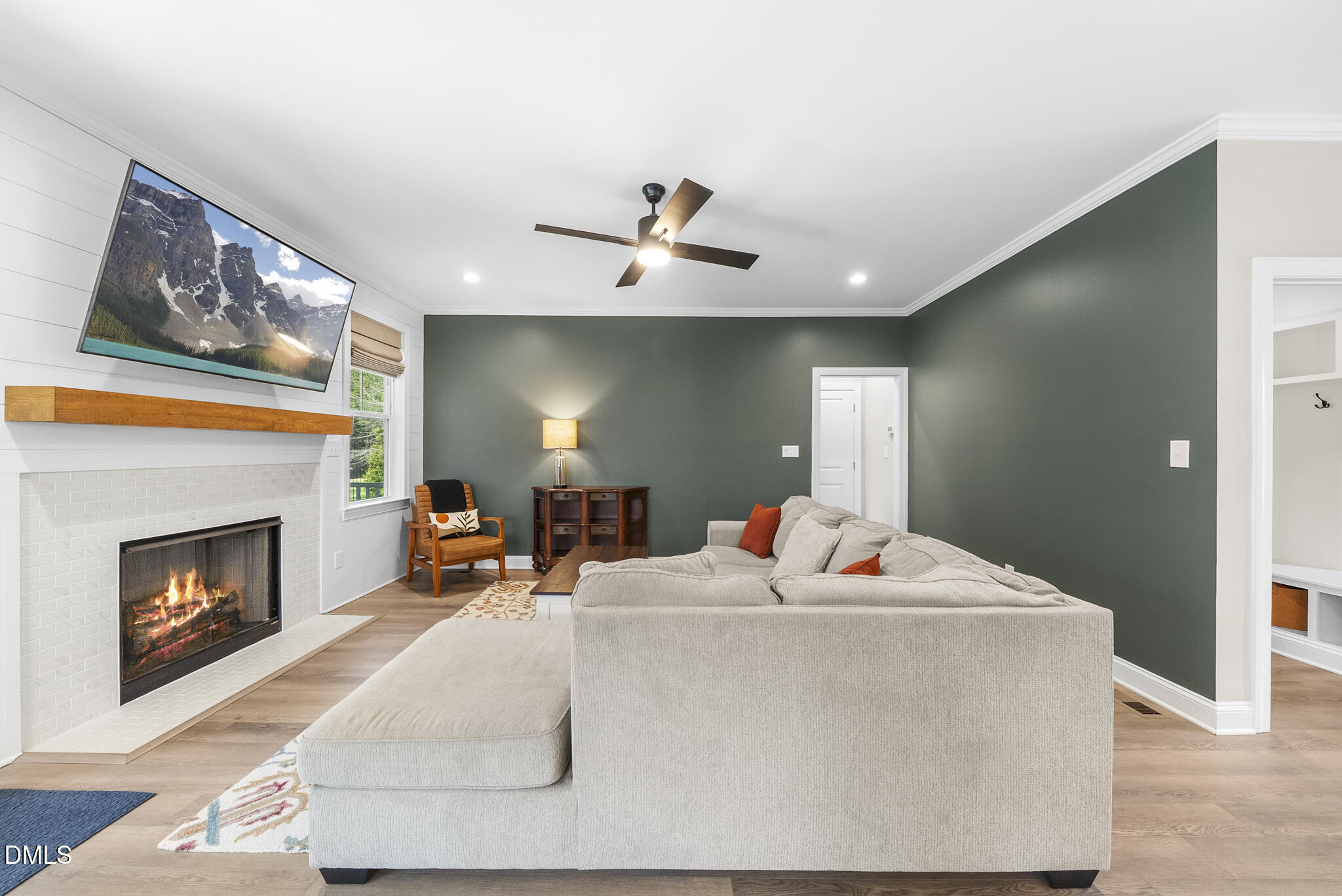 main property photo 13
