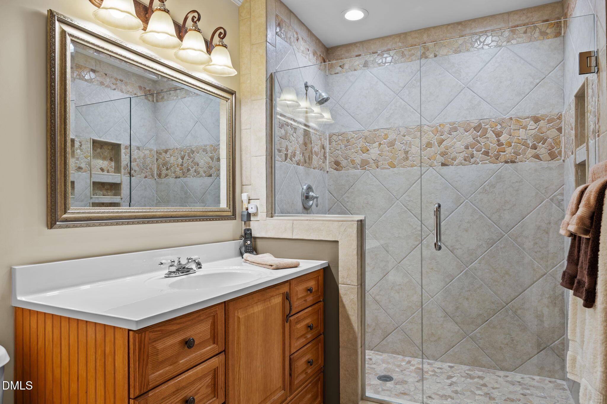 main property photo 91