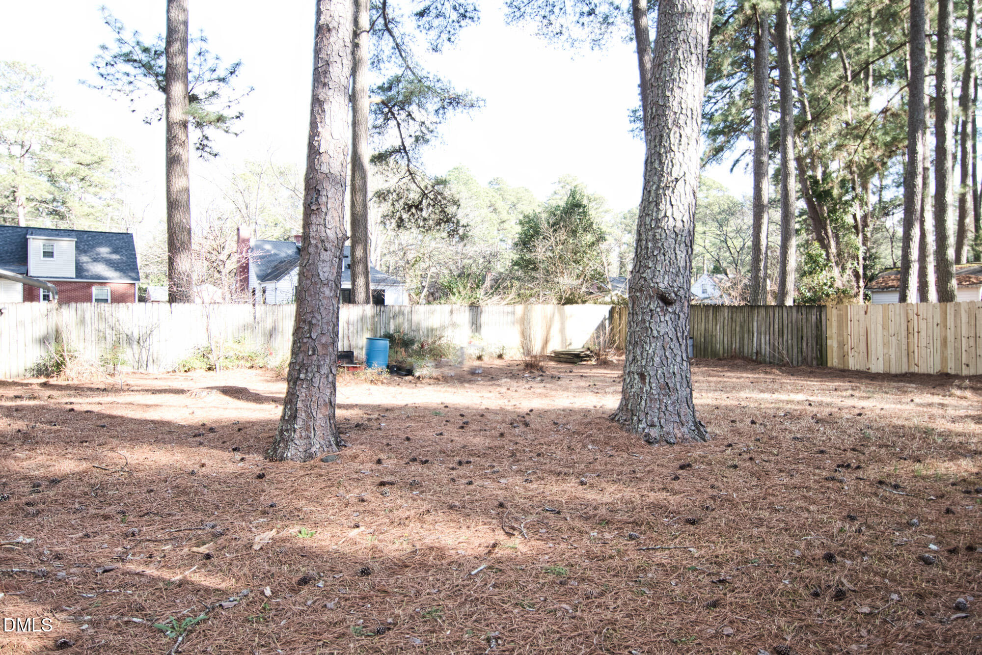 main property photo 16