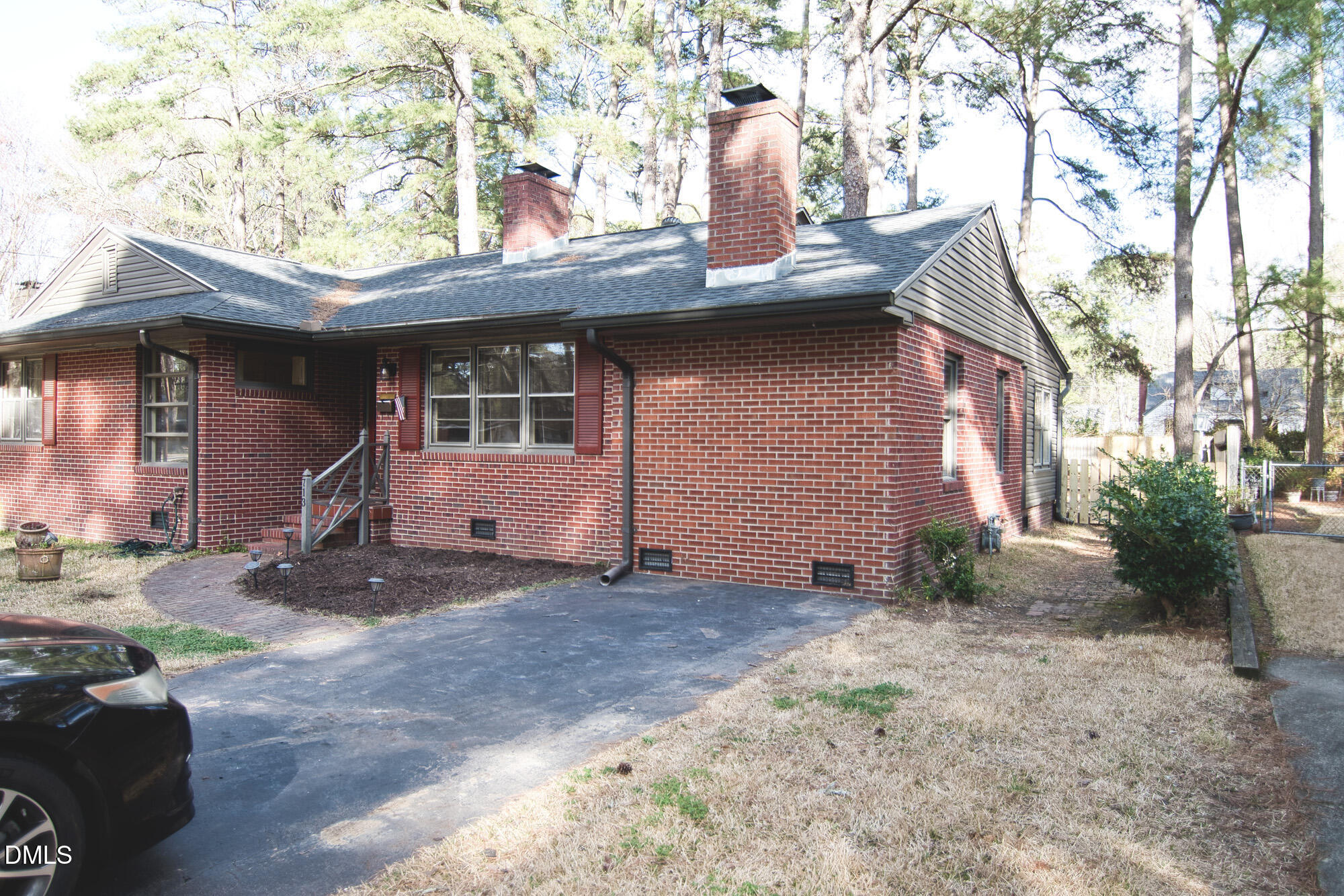 main property photo 18