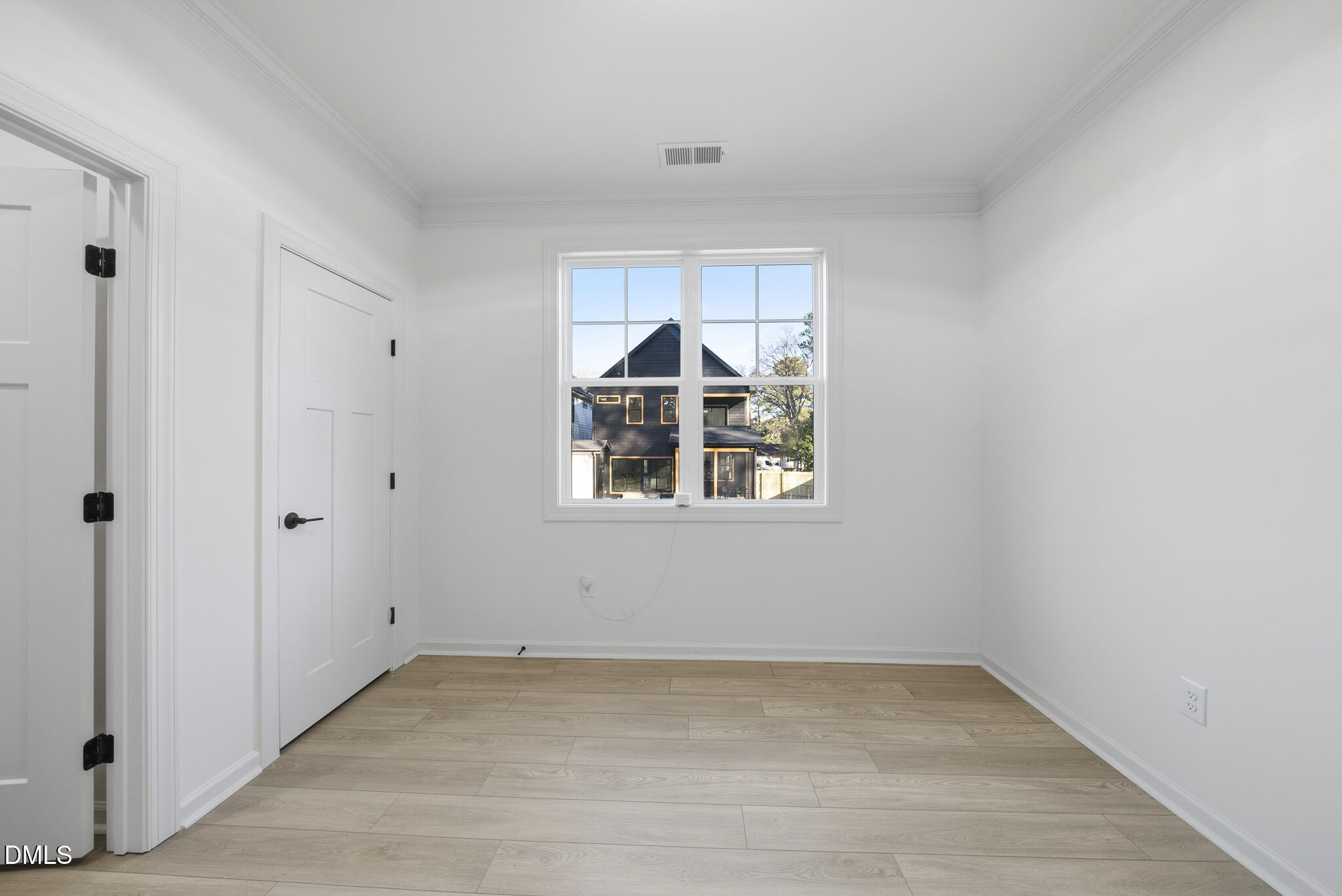 main property photo 70