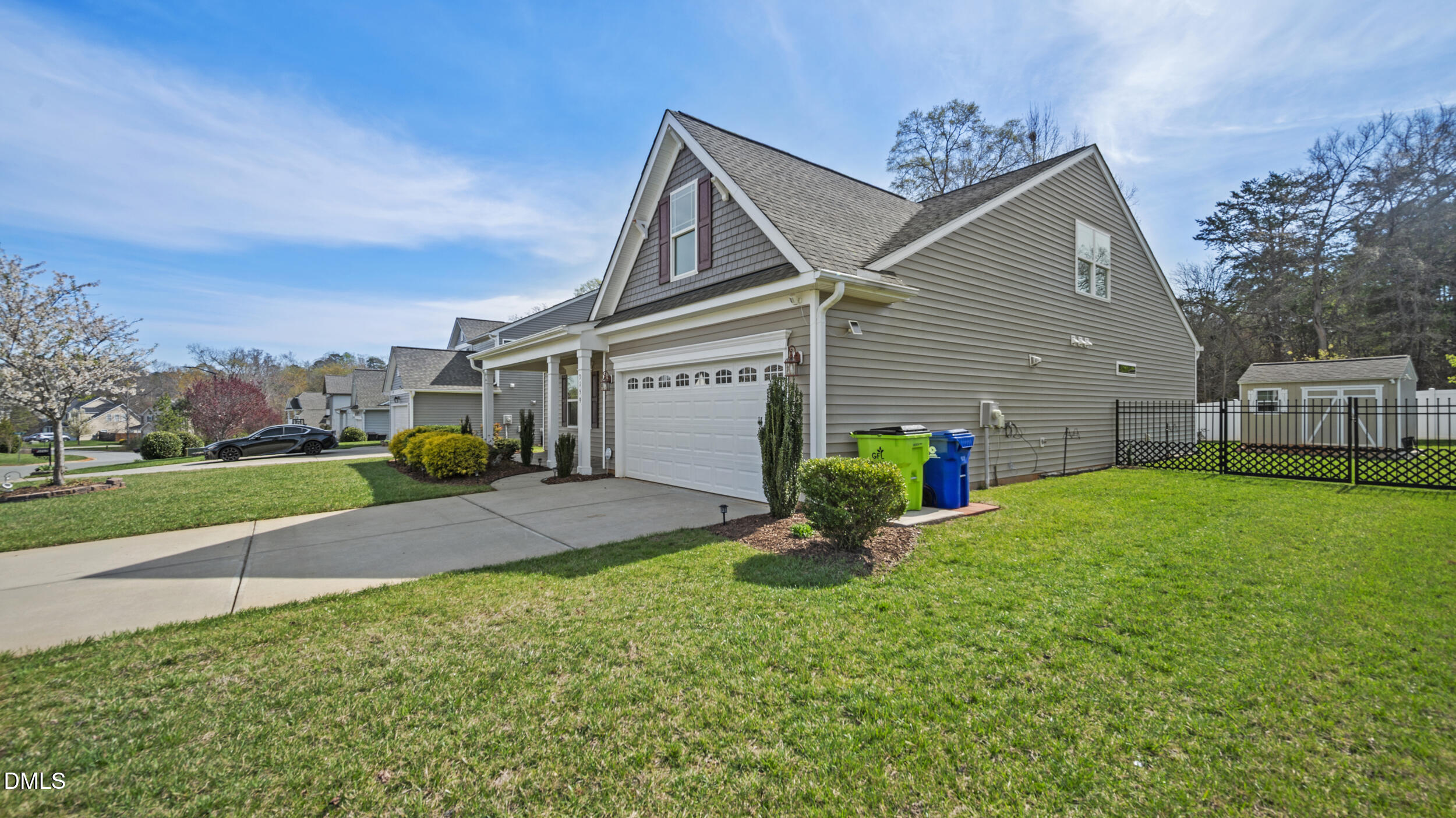 main property photo 43