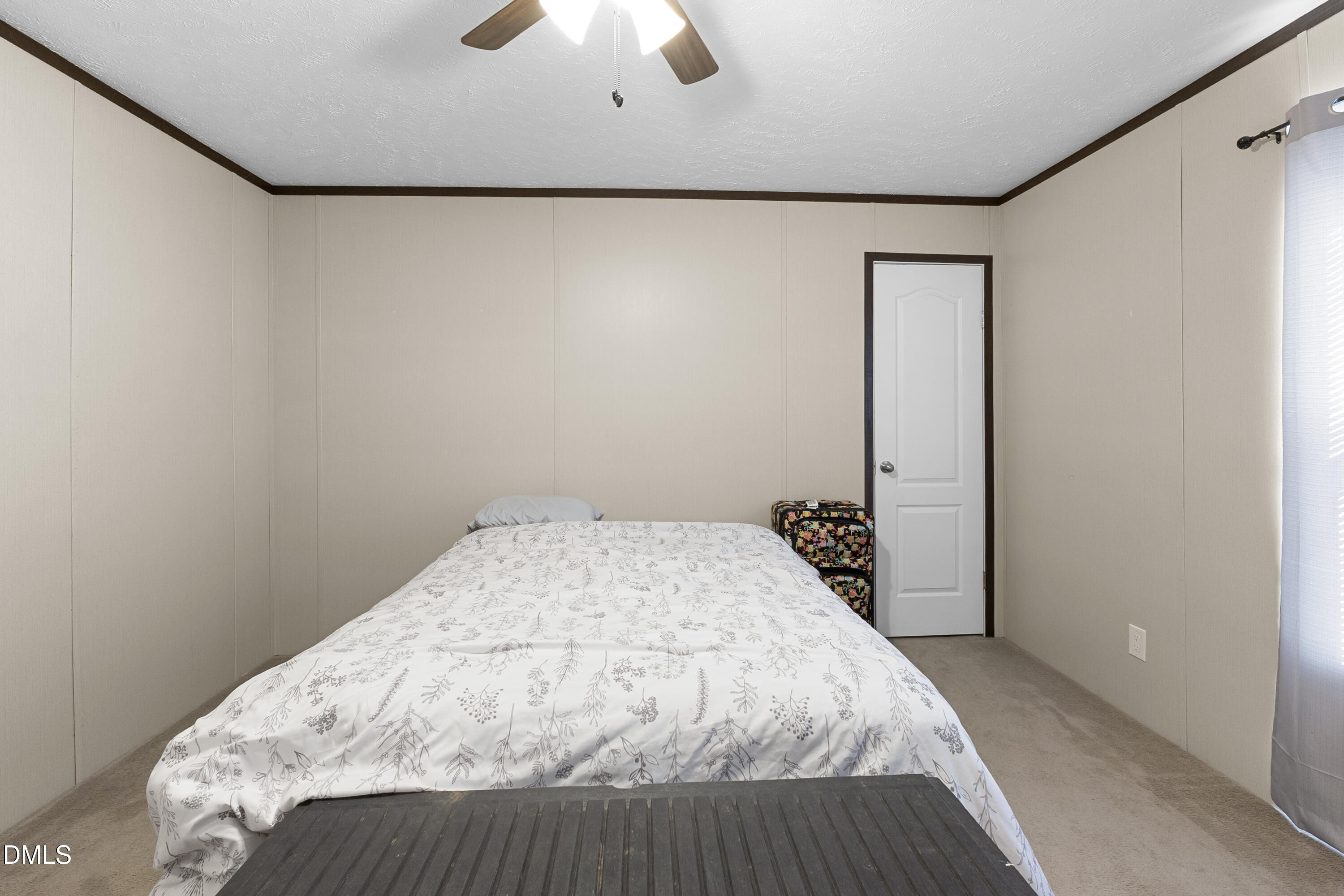 property viewer photo 33