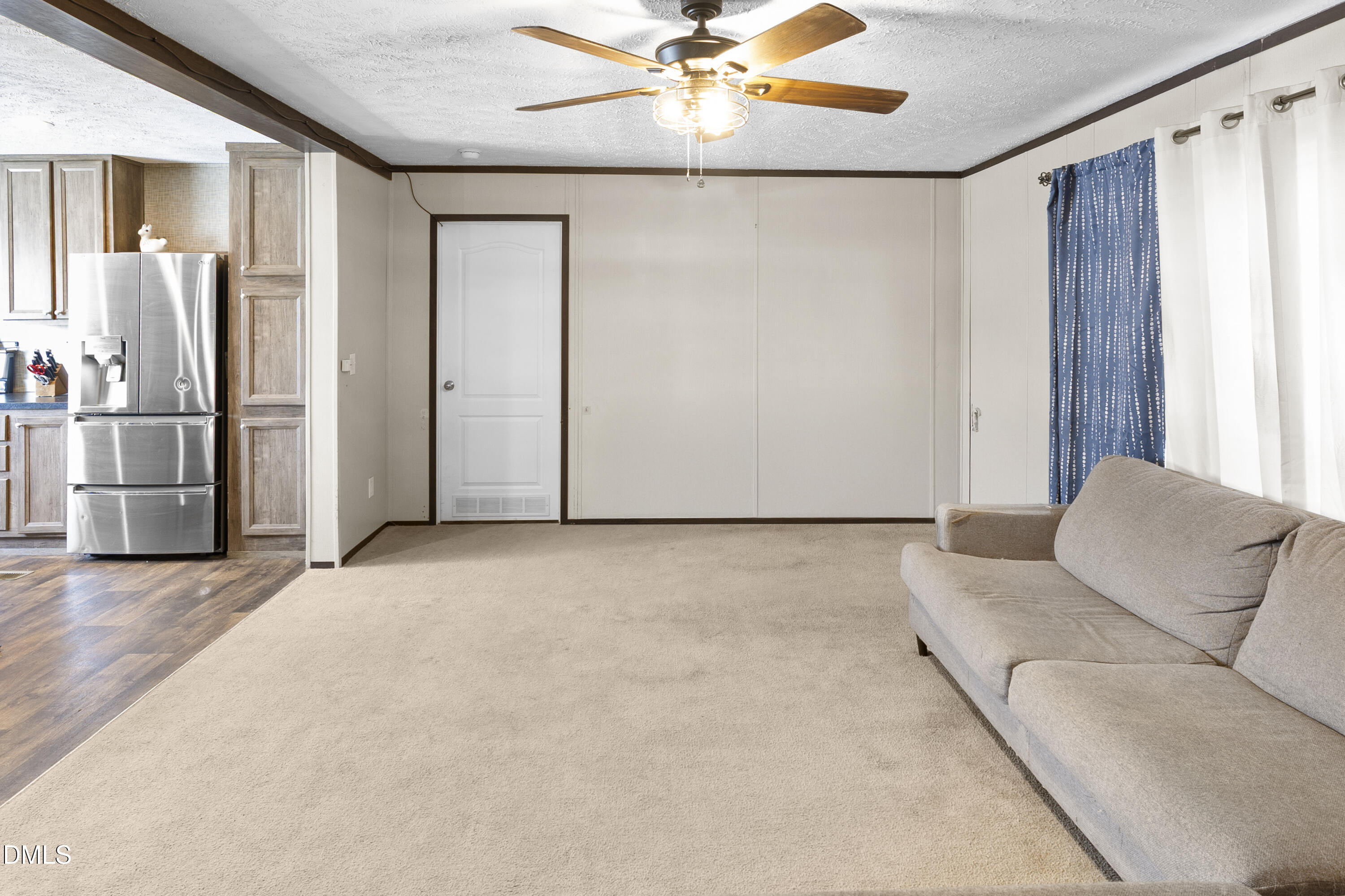 property viewer photo 36
