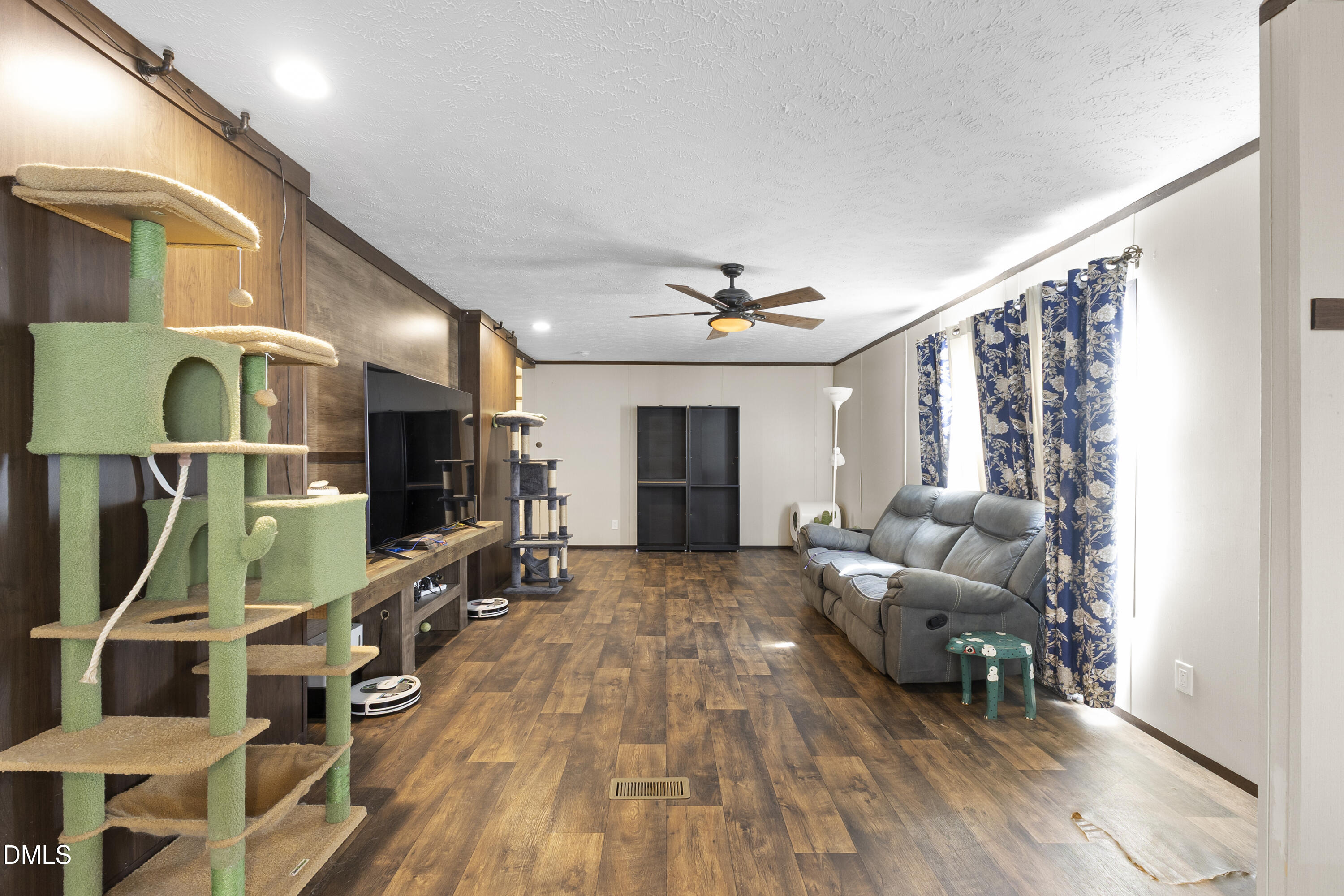 property viewer photo 51