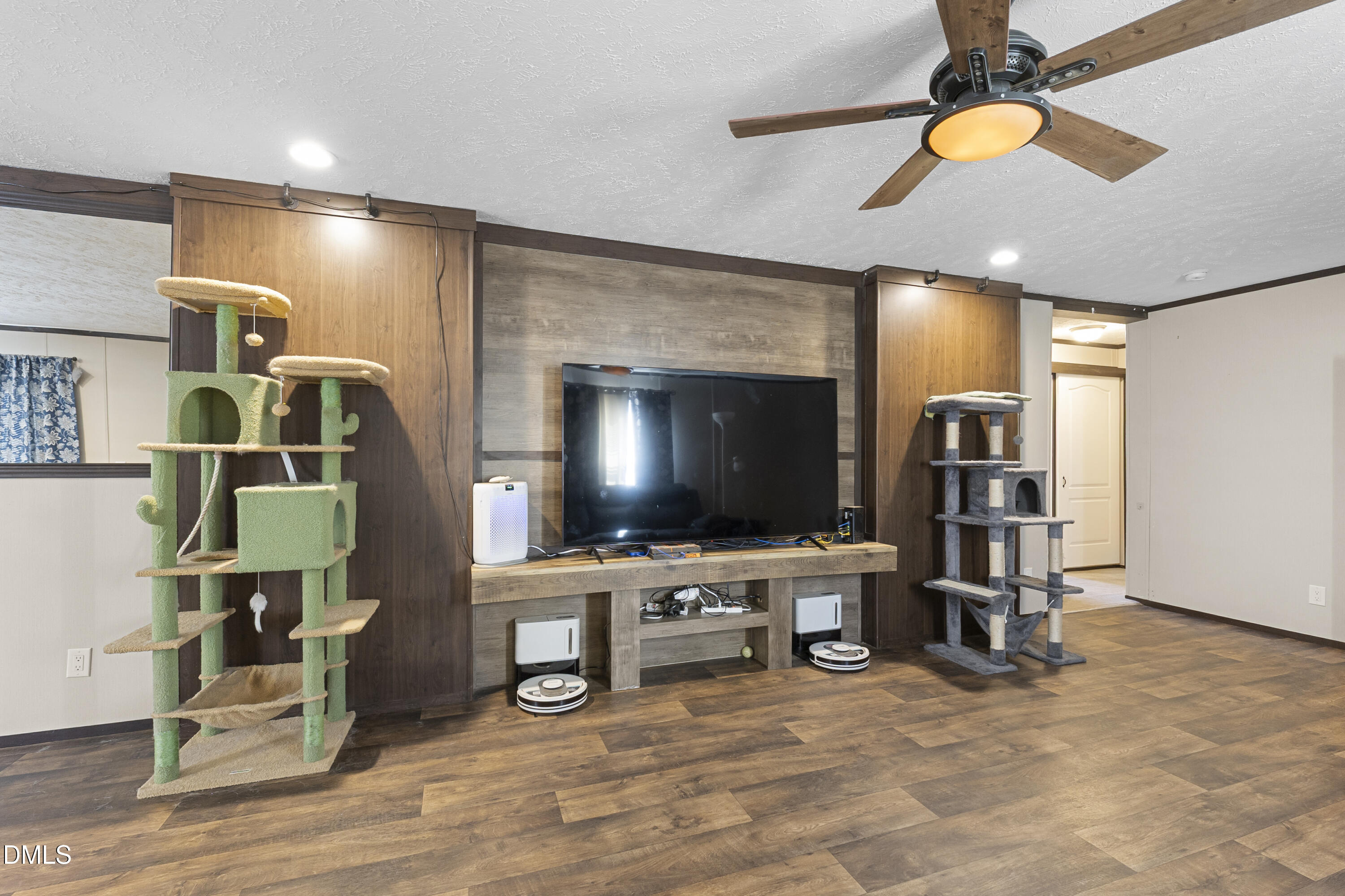 property viewer photo 52