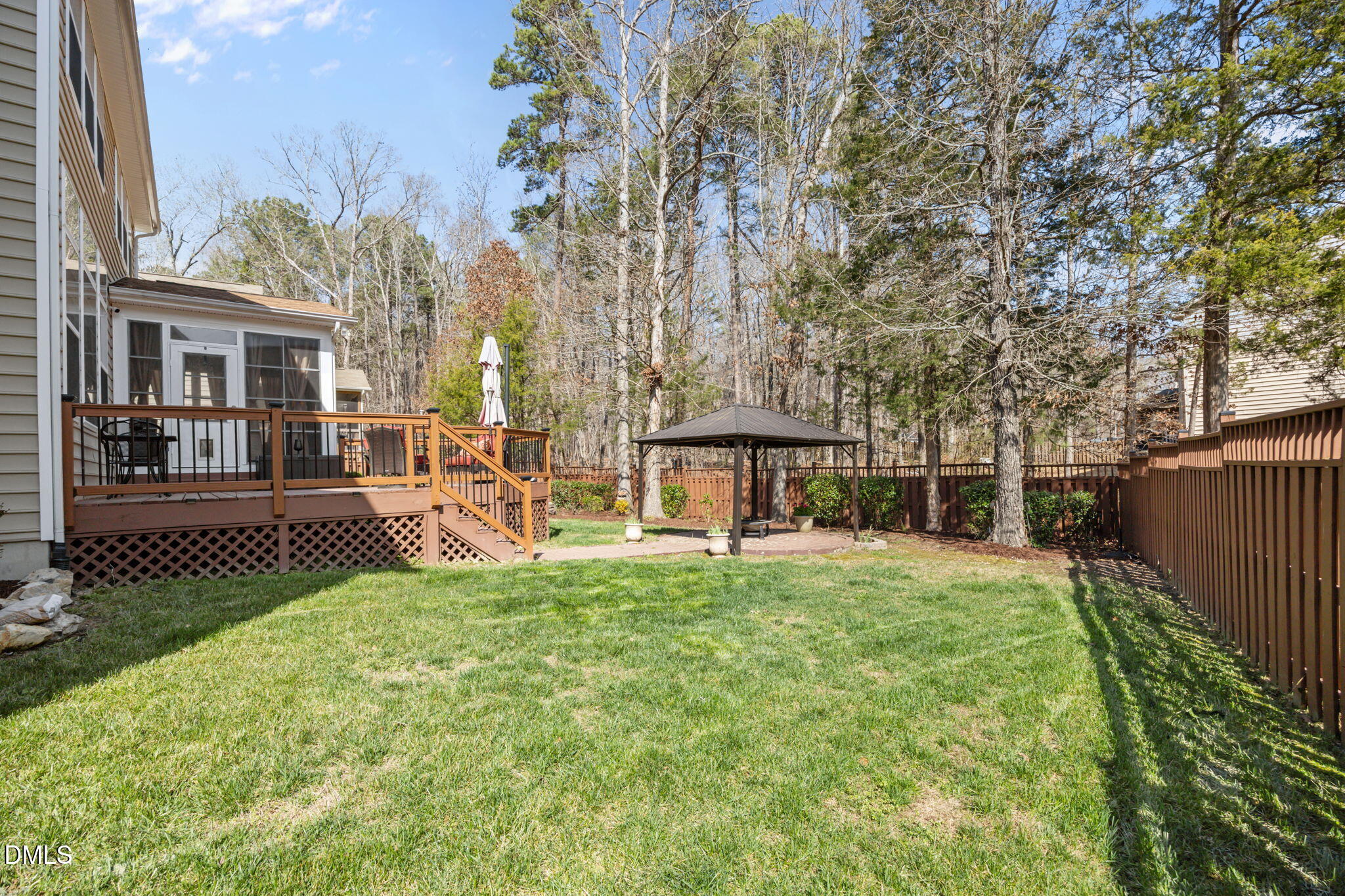 main property photo 29