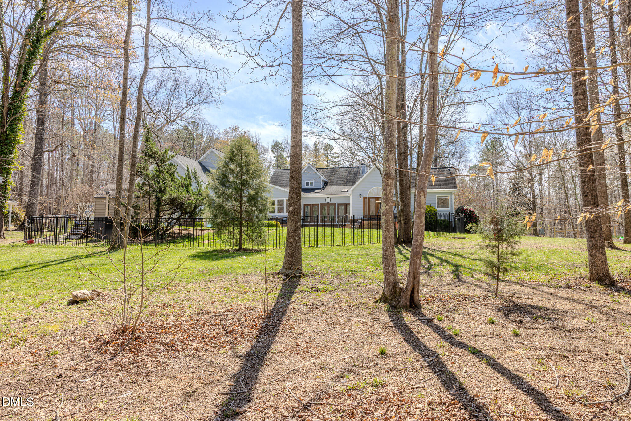main property photo 50