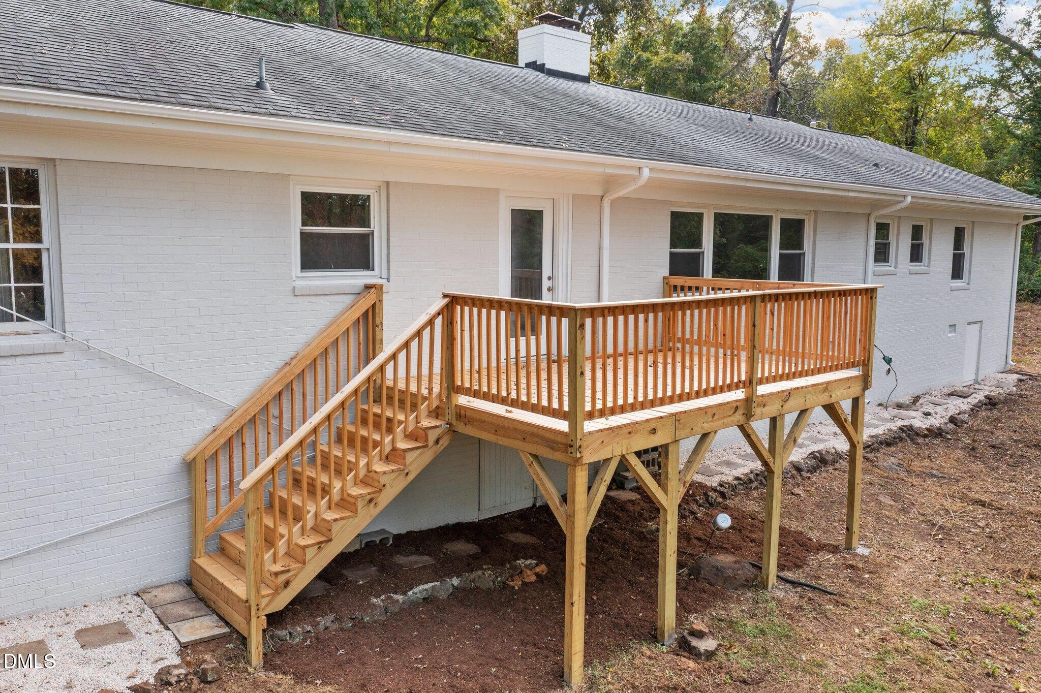 main property photo 35
