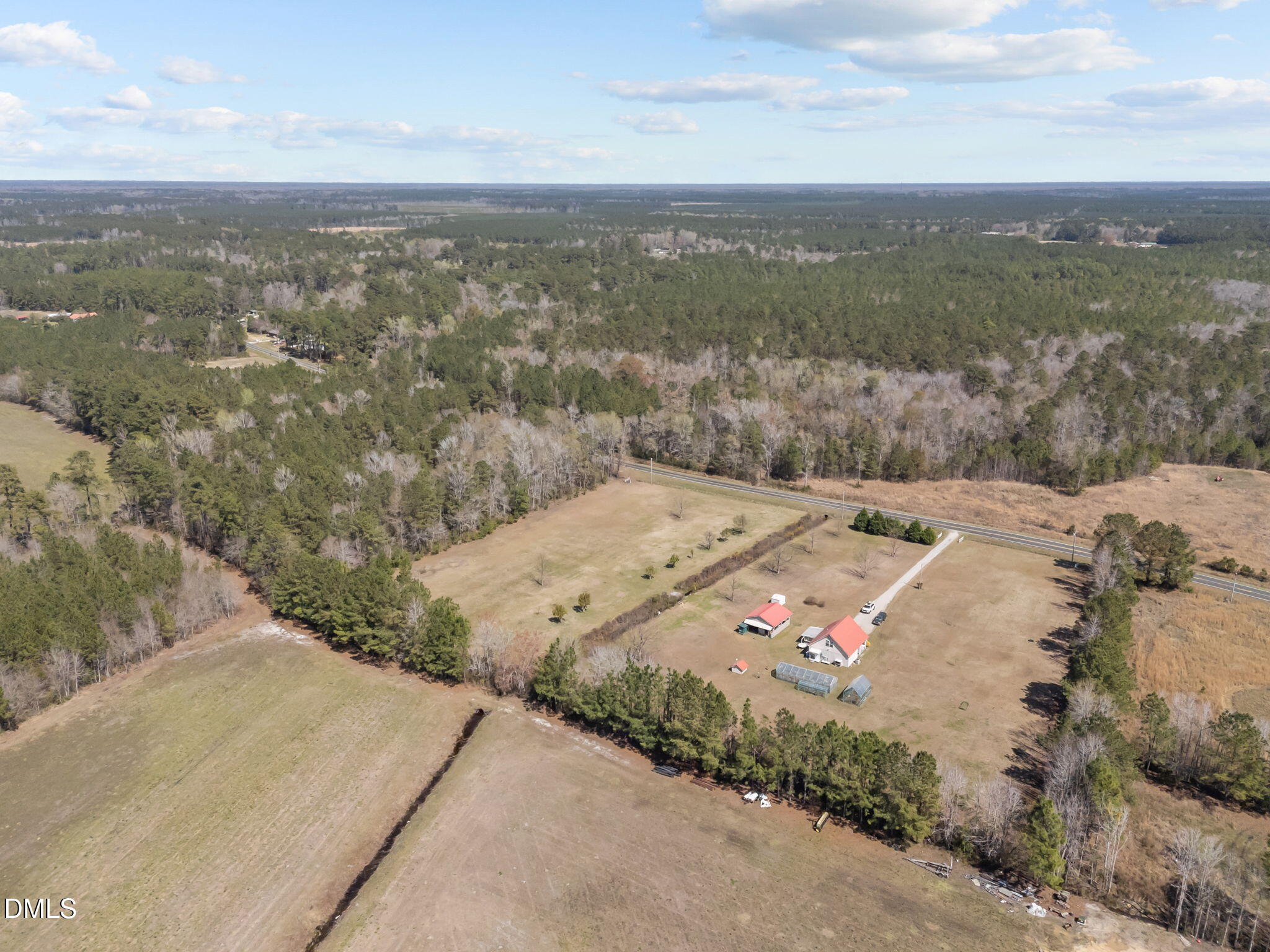 main property photo 11