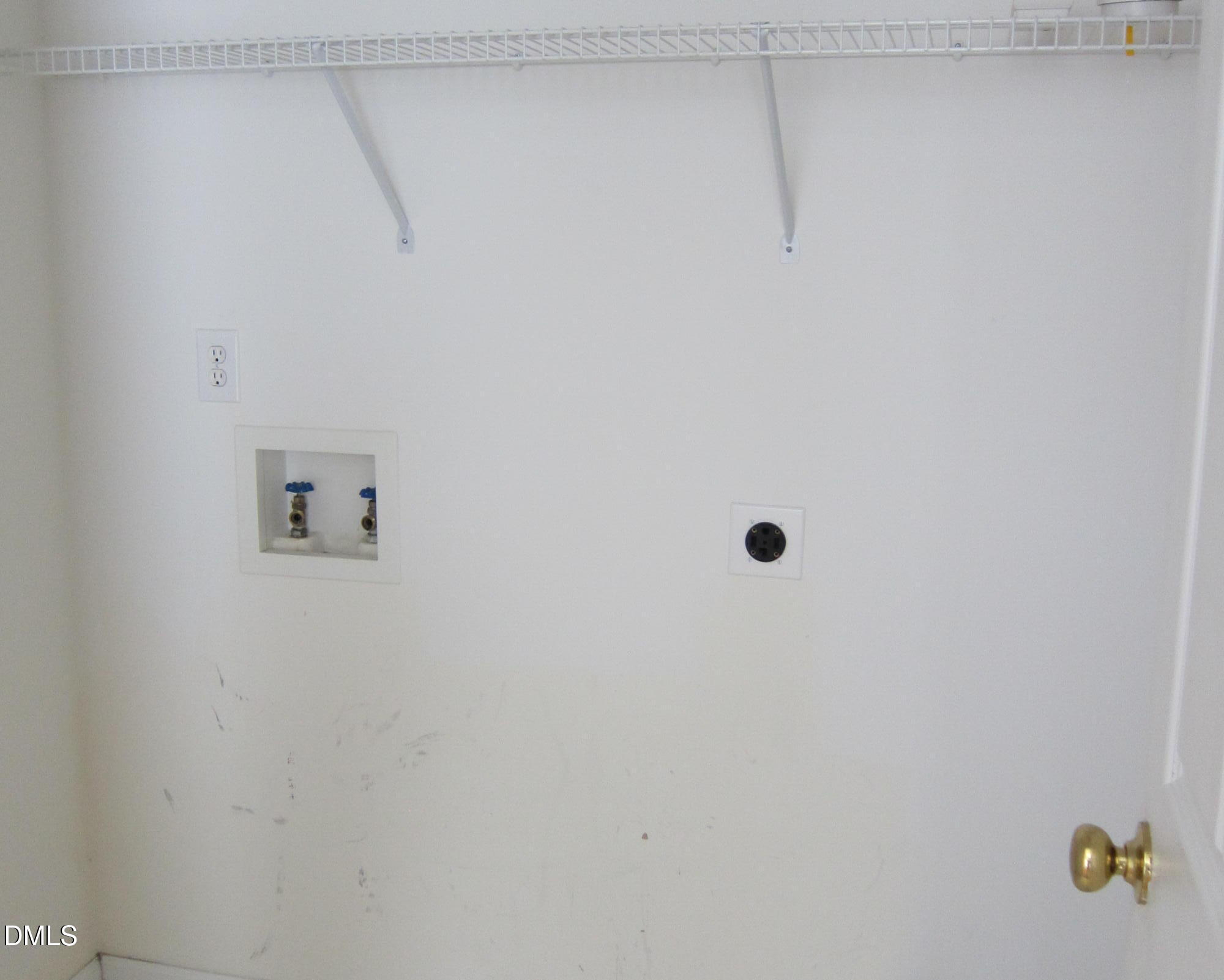 property viewer photo 10