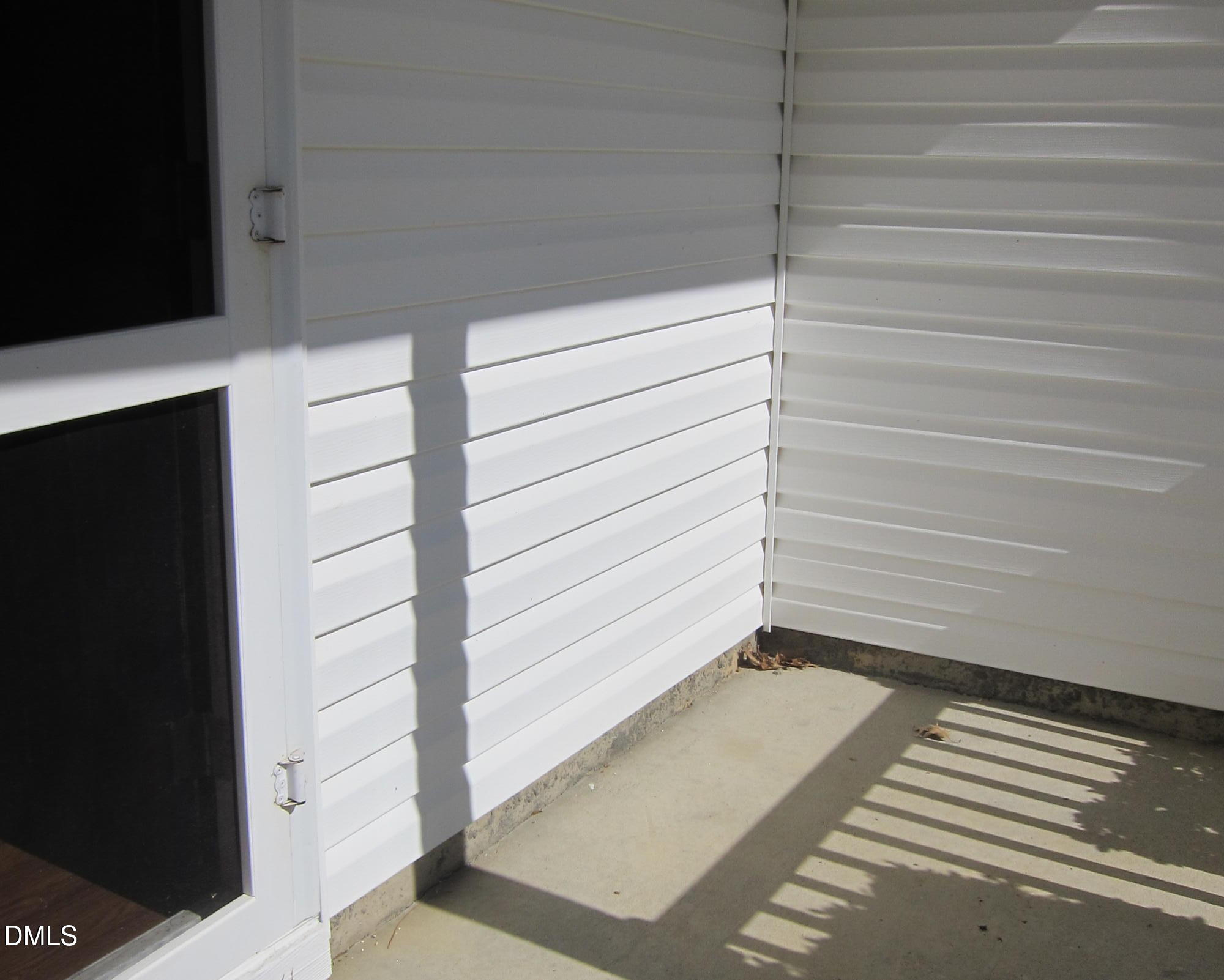 property viewer photo 2
