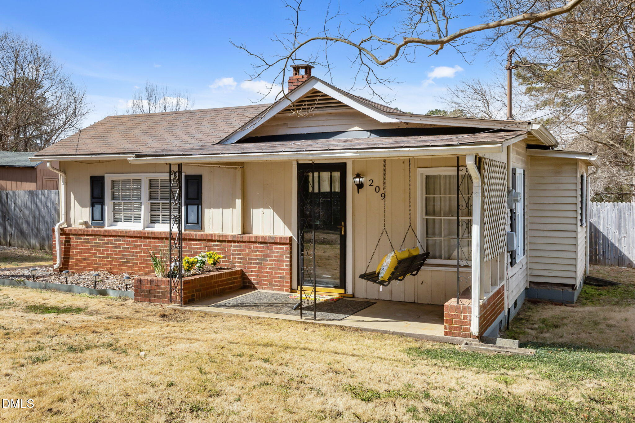 main property photo 32