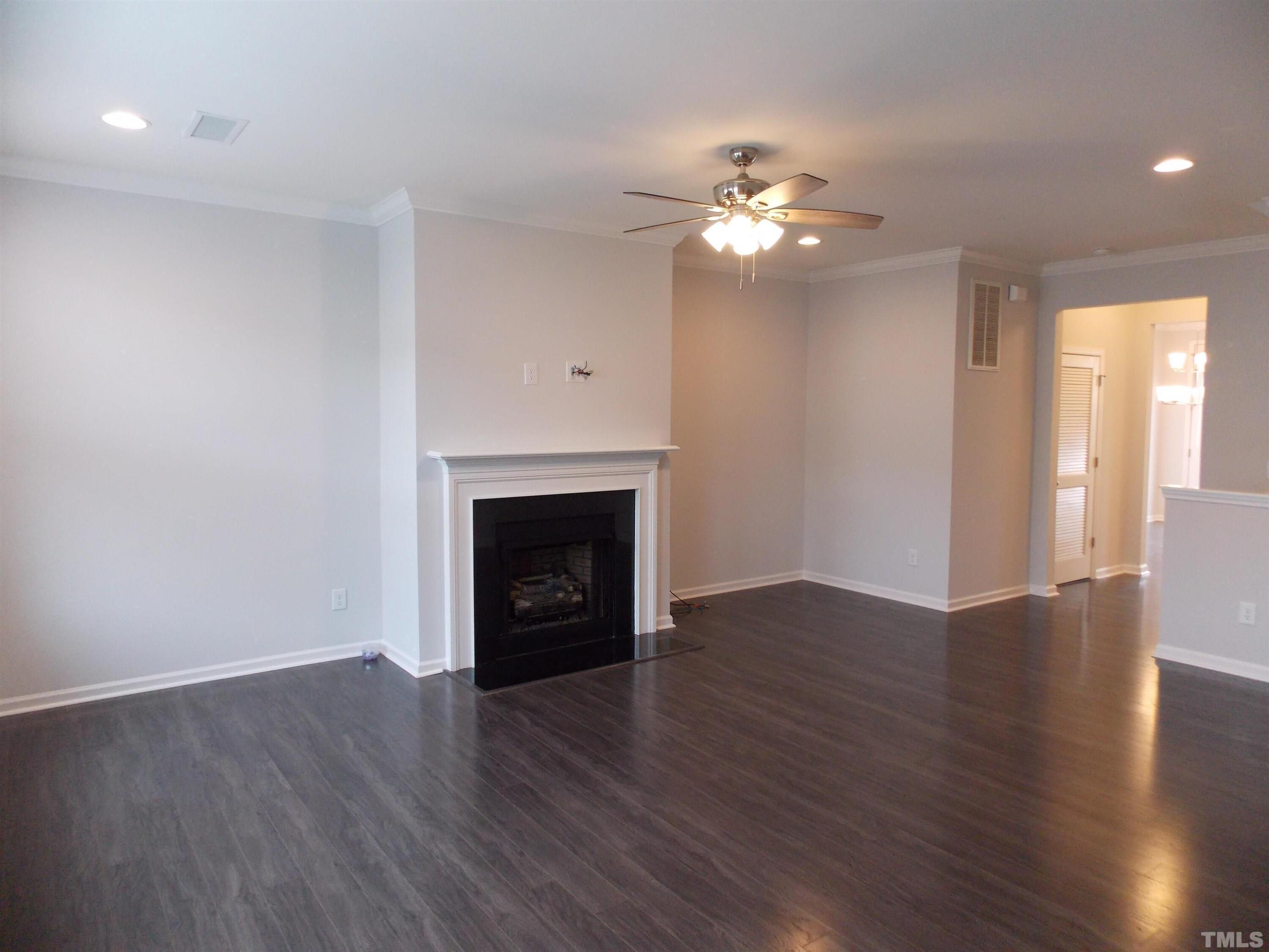 property viewer photo 2