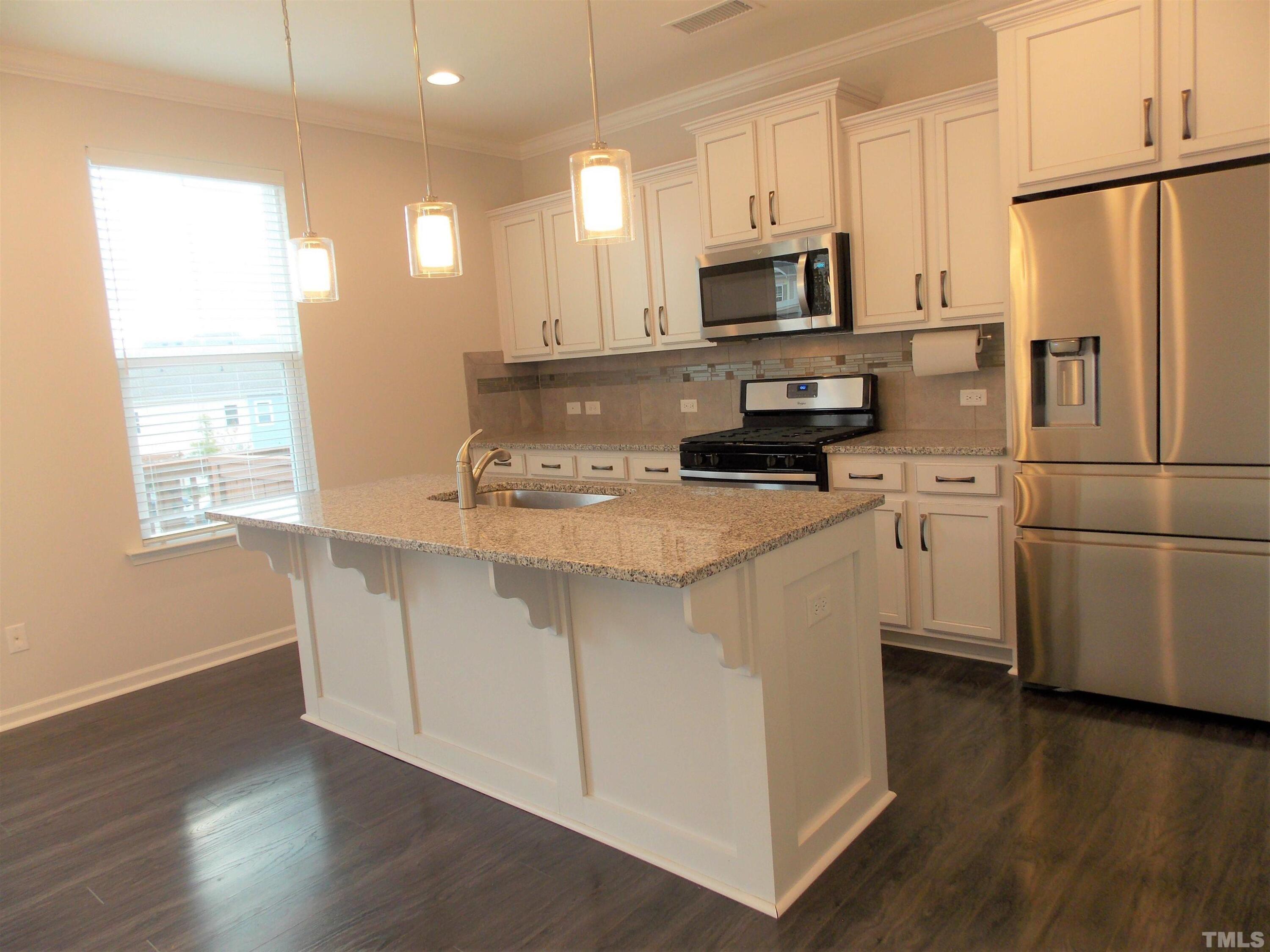 property viewer photo 4