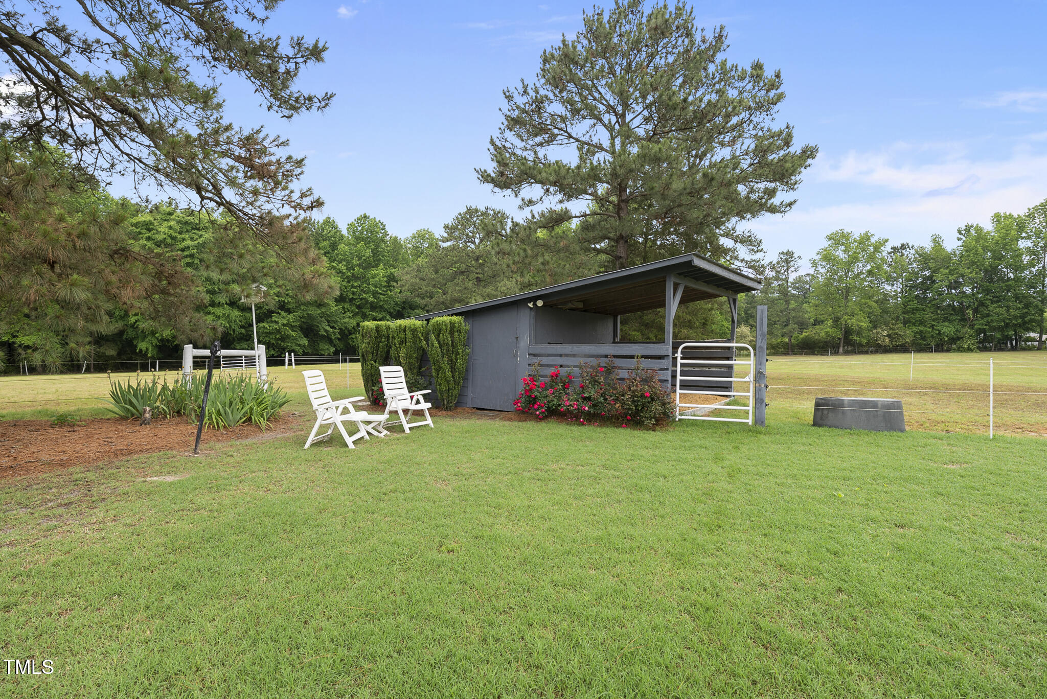 main property photo 32