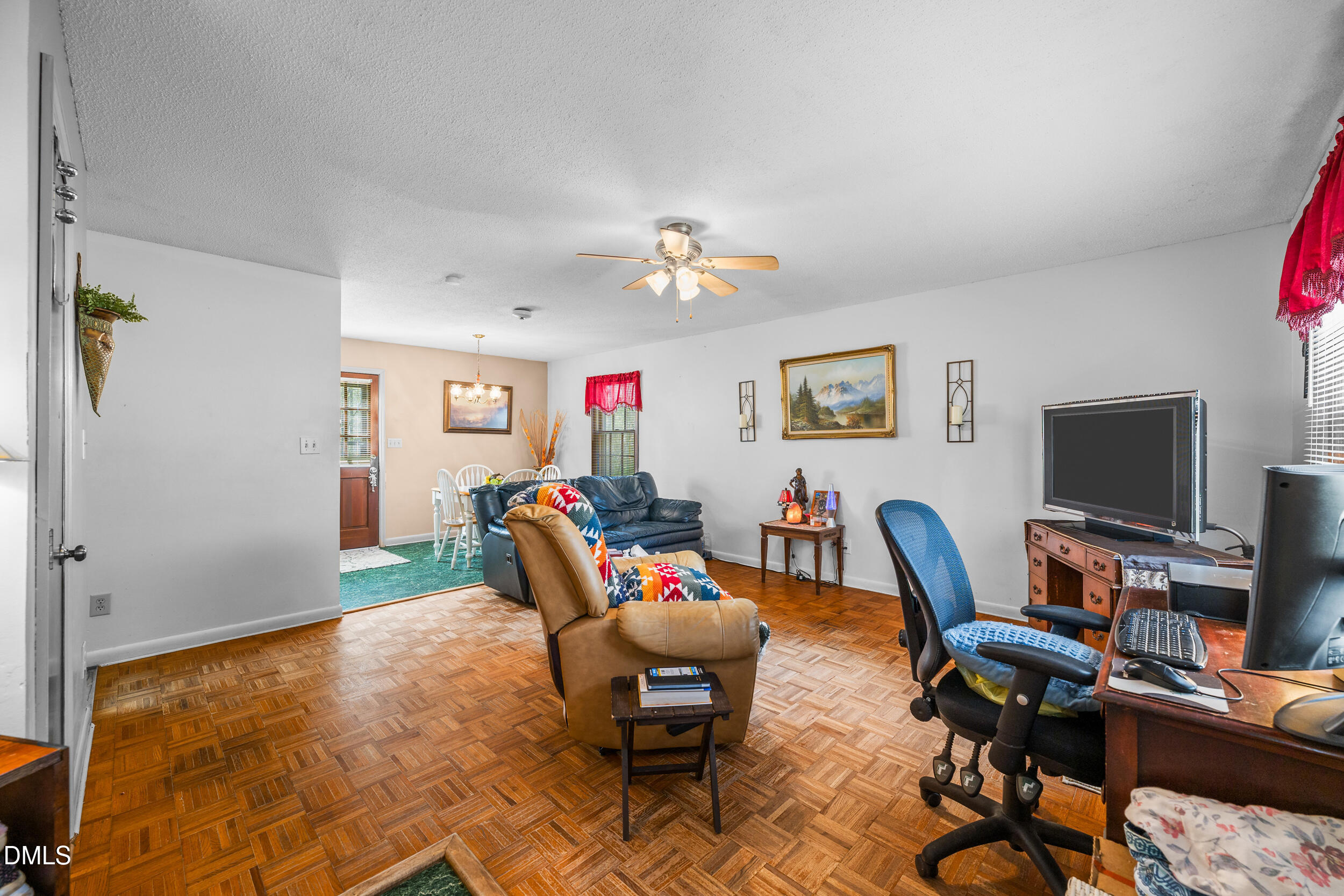 main property photo 5