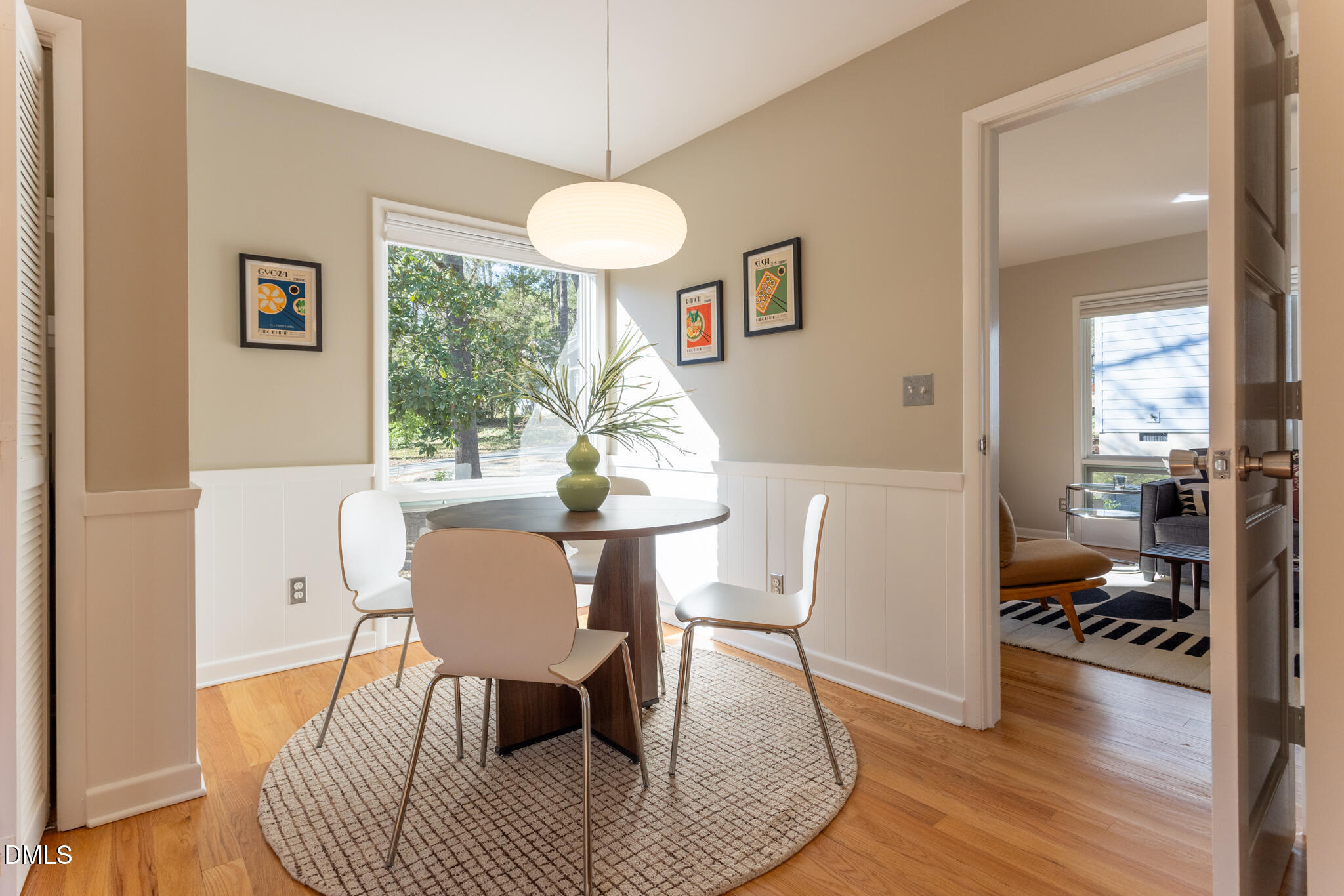property viewer photo 6