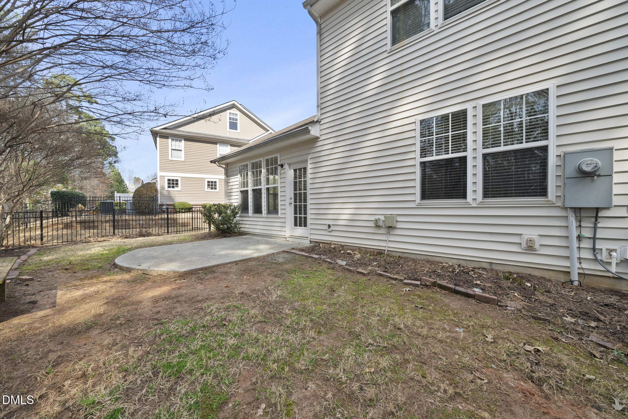 main property photo 49