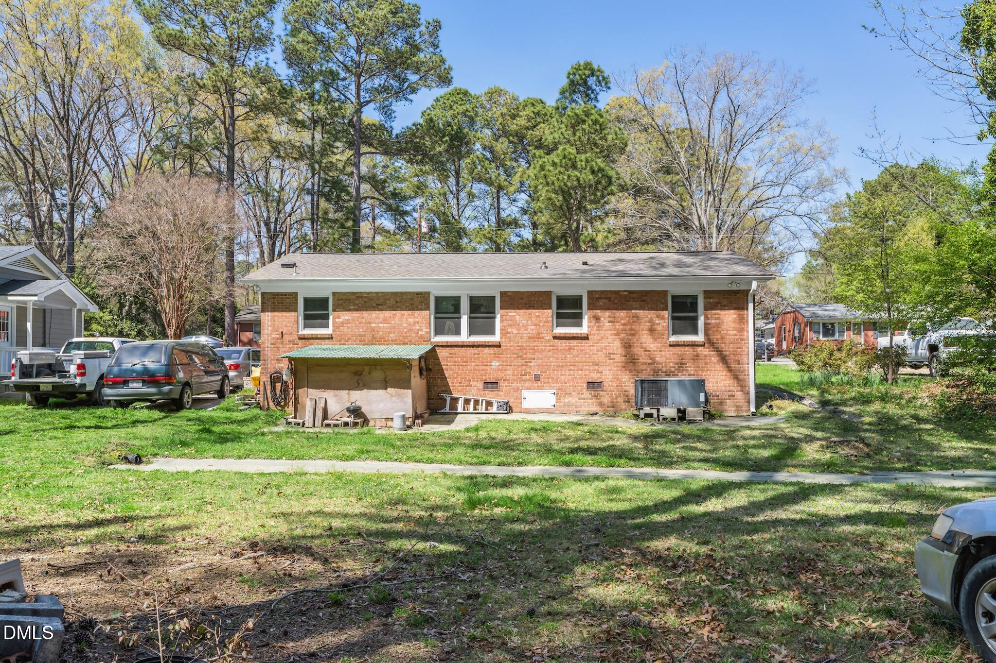 main property photo 33