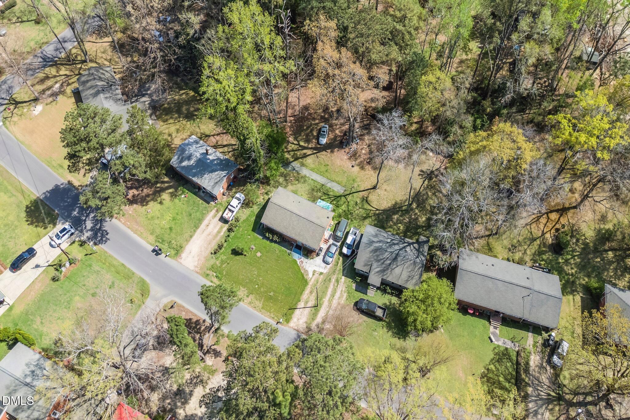 main property photo 37