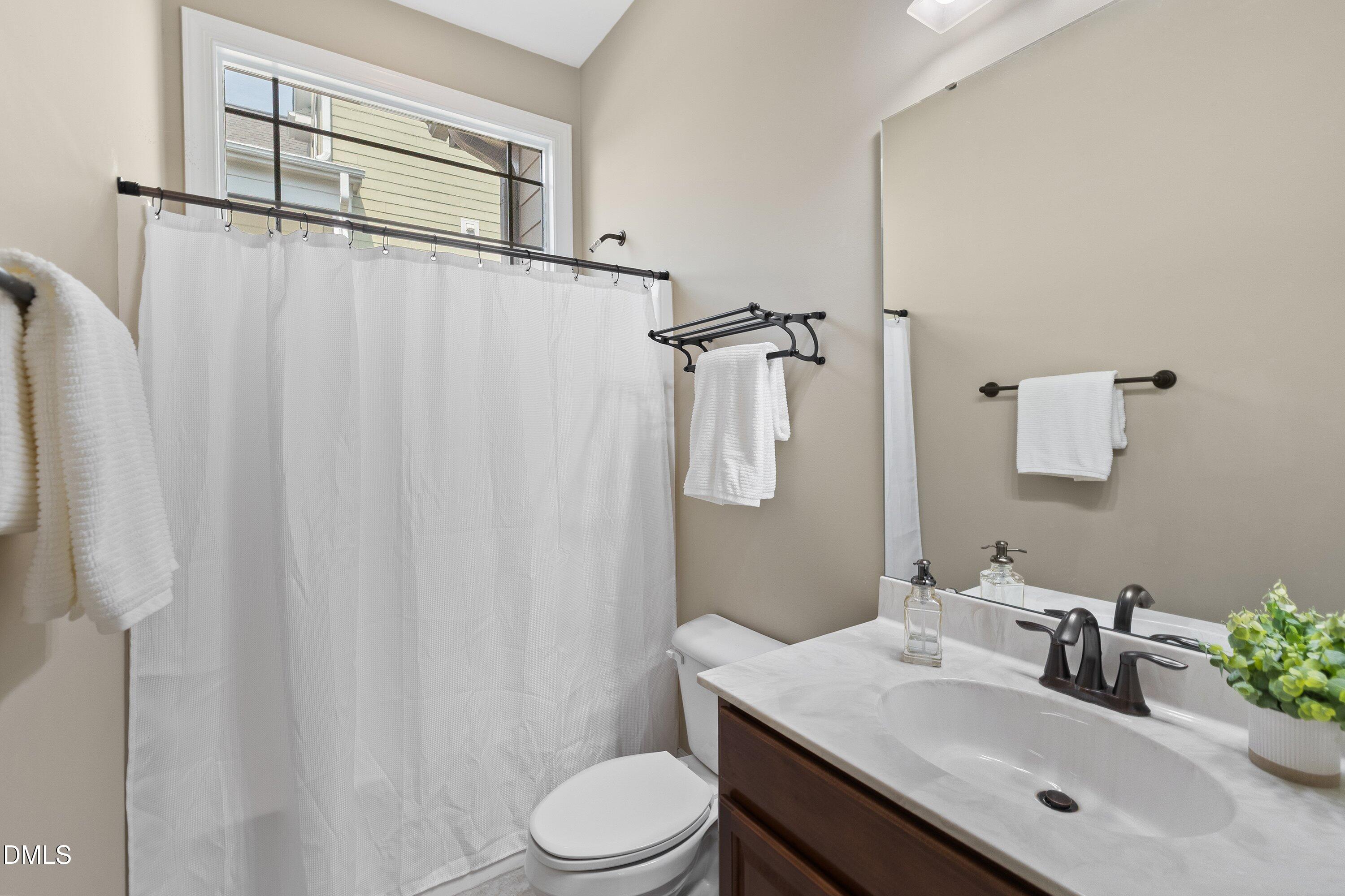 property viewer photo 10