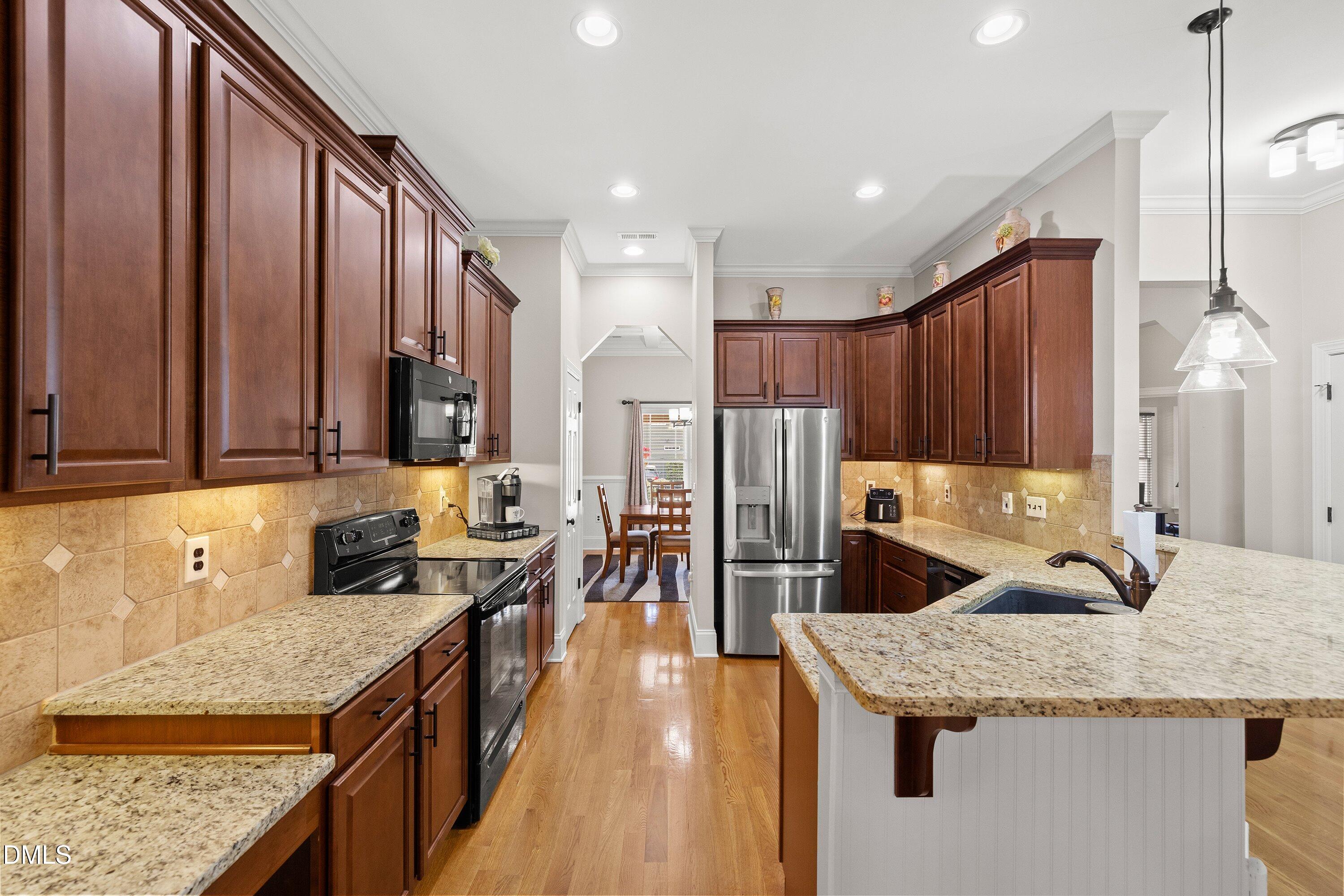 property viewer photo 16