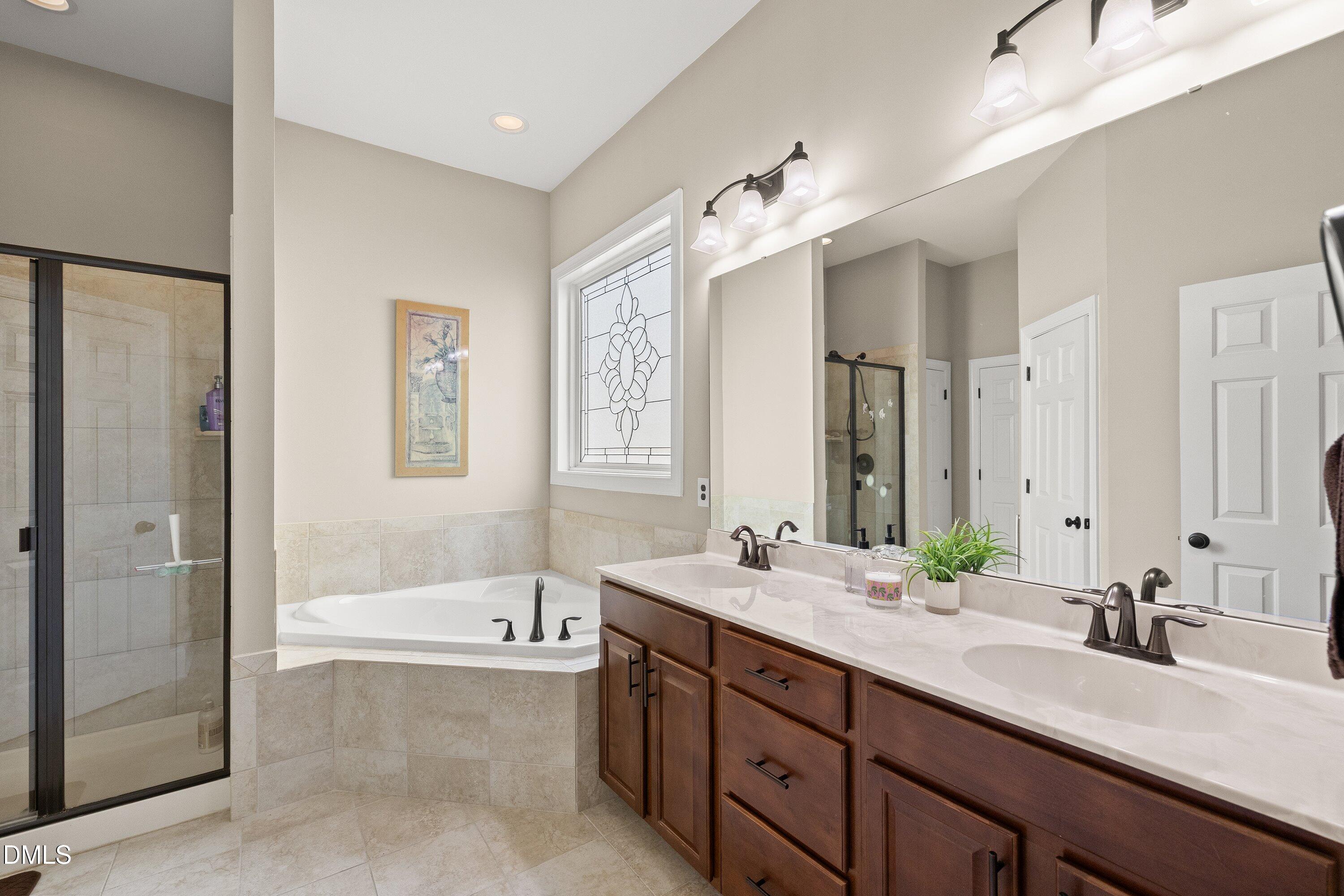 property viewer photo 25