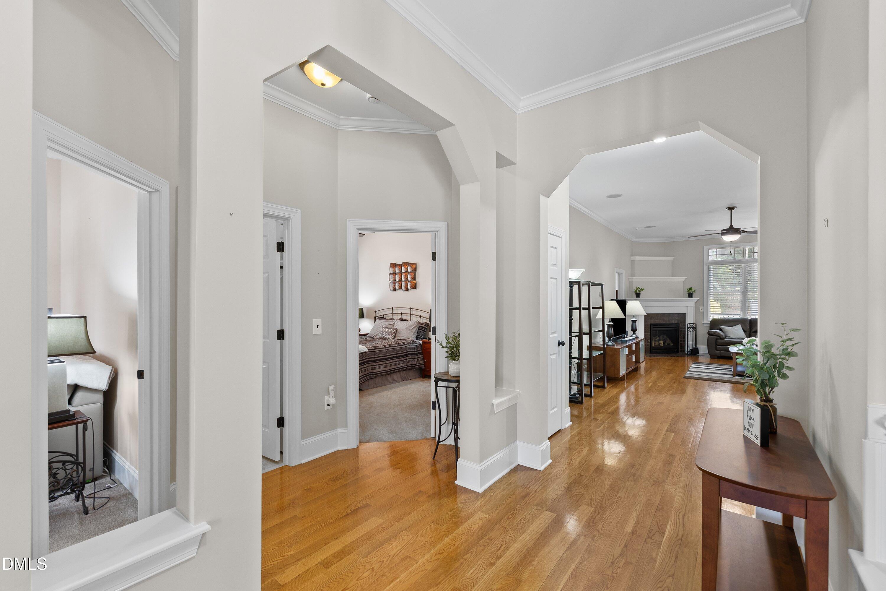 property viewer photo 7
