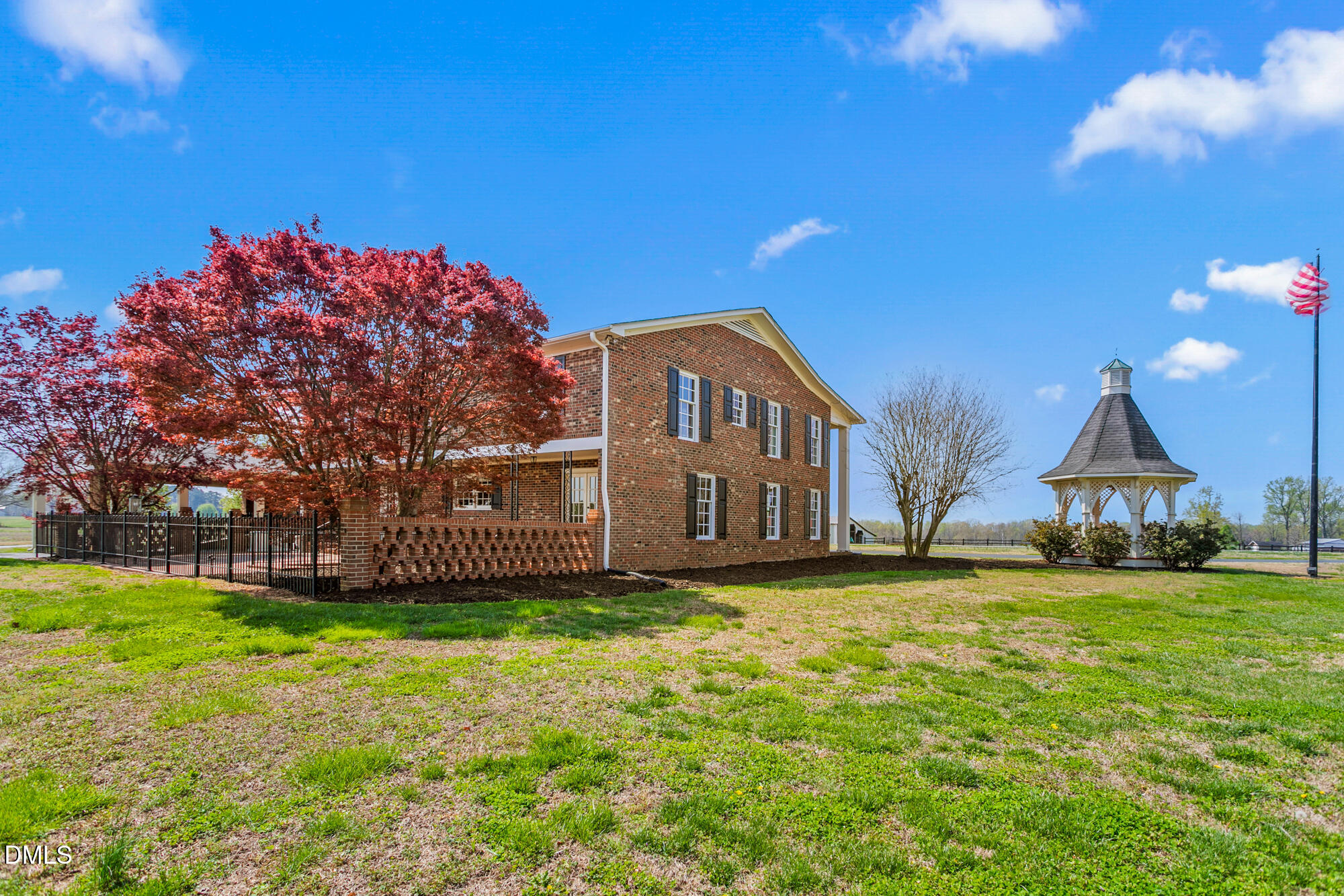 main property photo 51