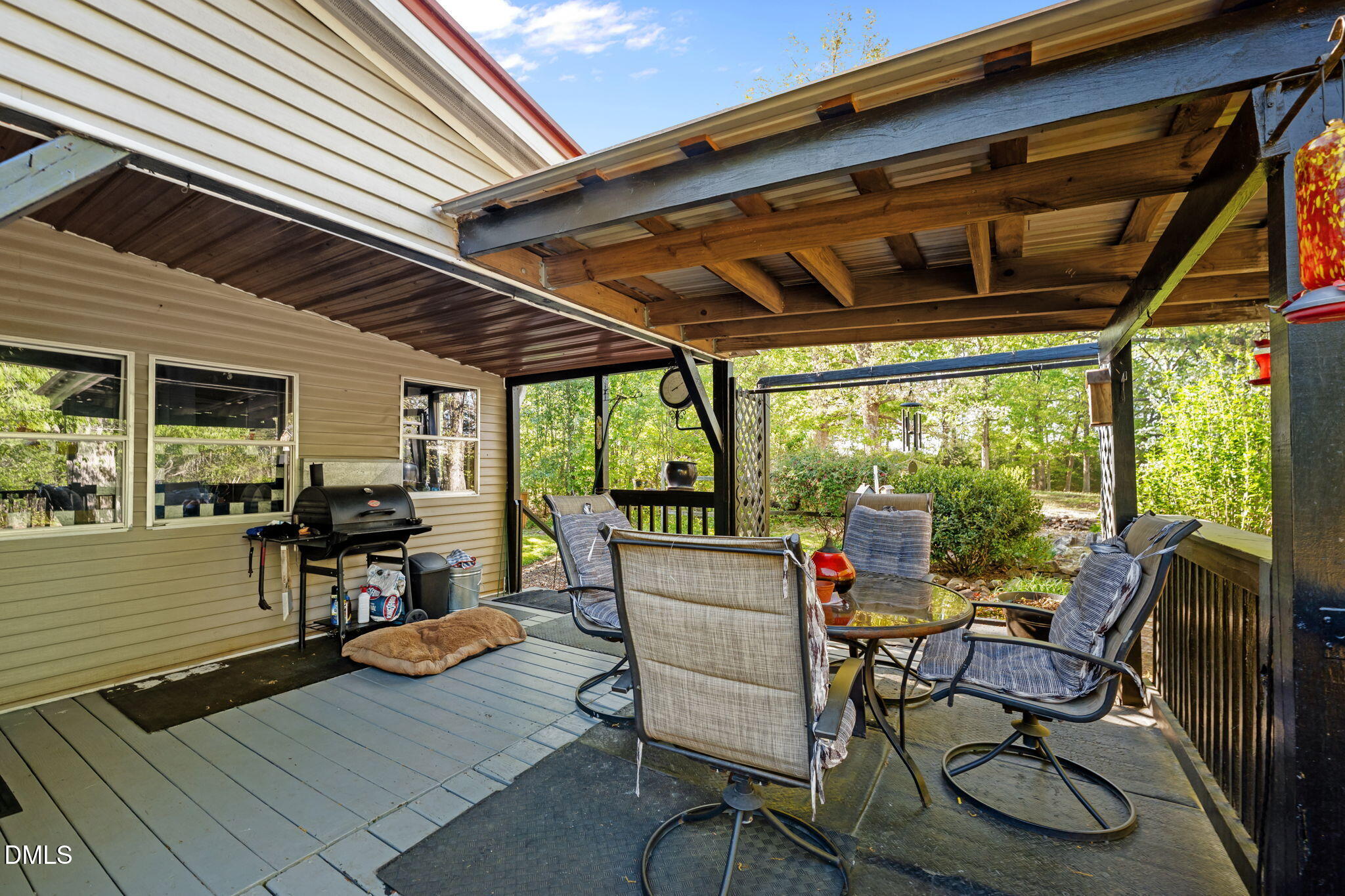 main property photo 28