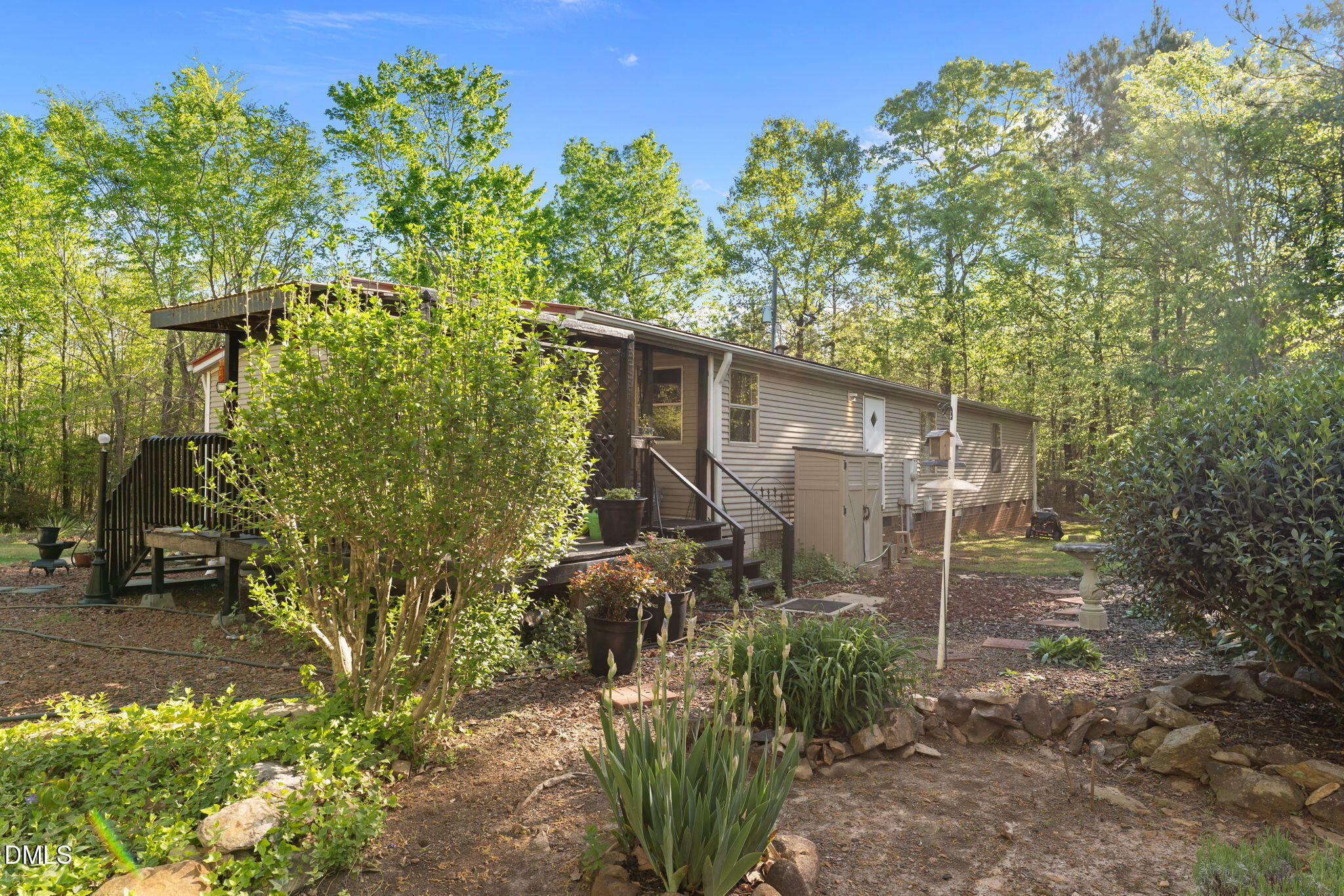 main property photo 32