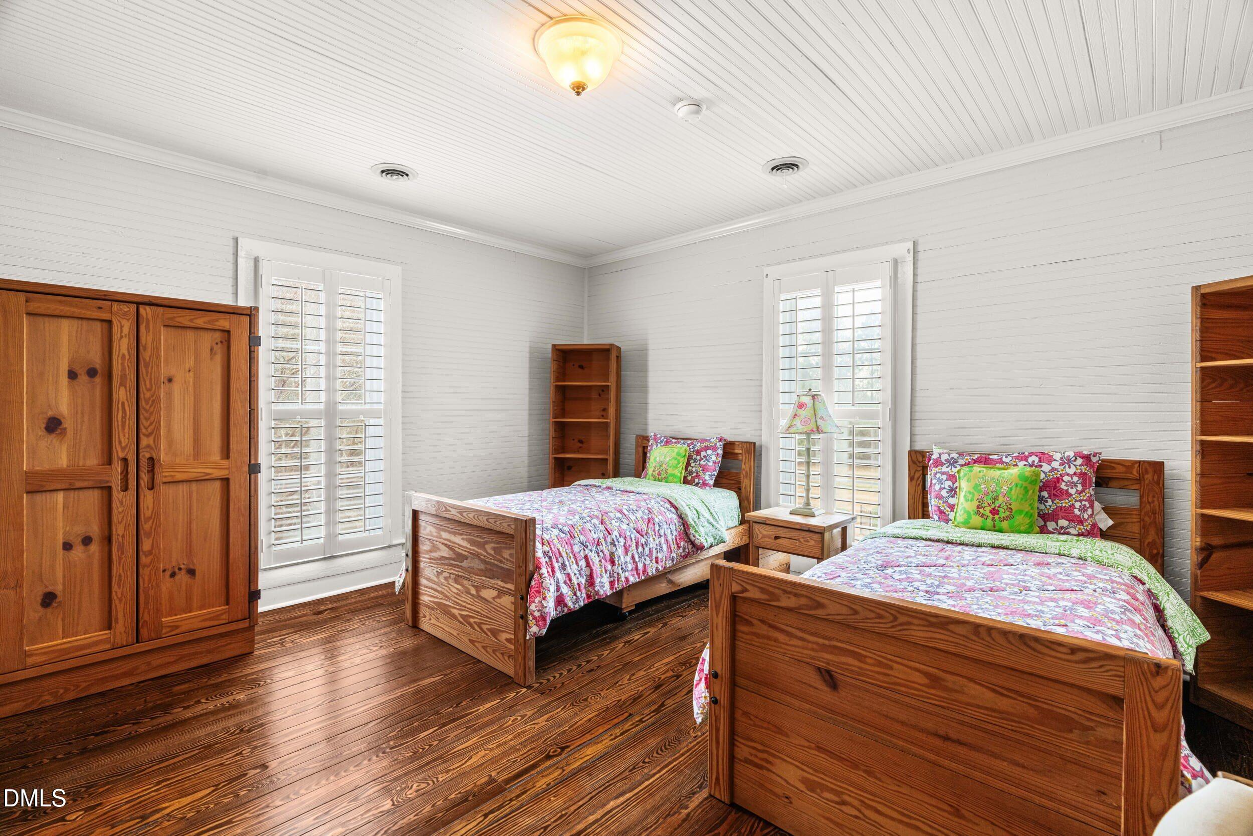 main property photo 89