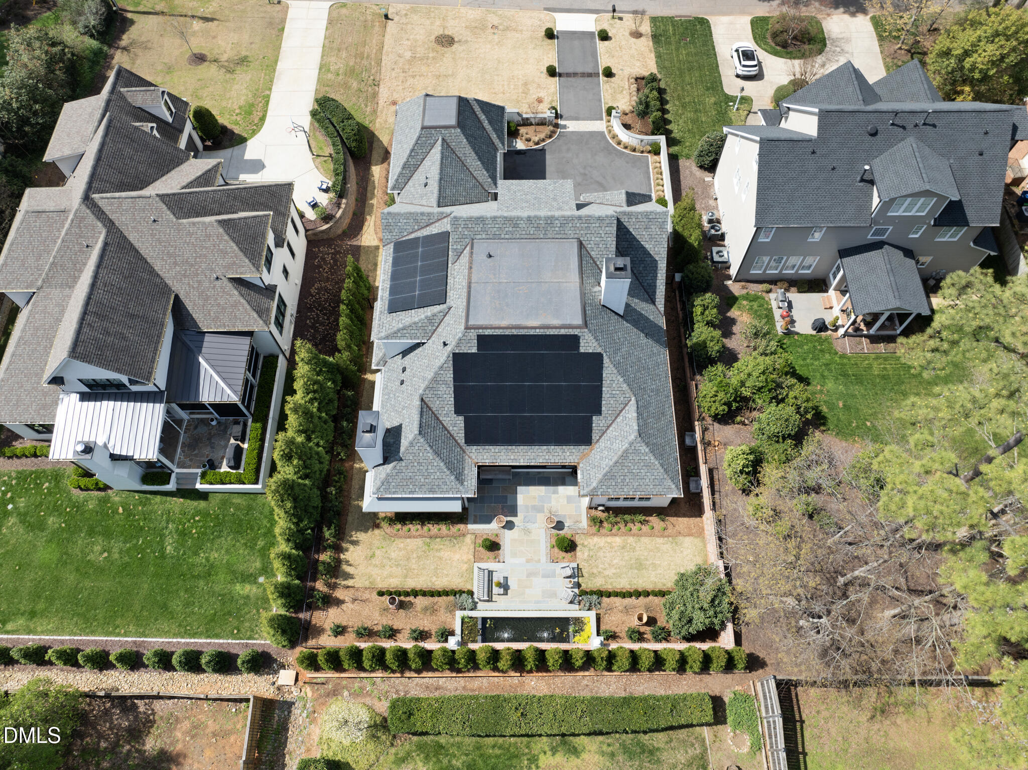 main property photo 78