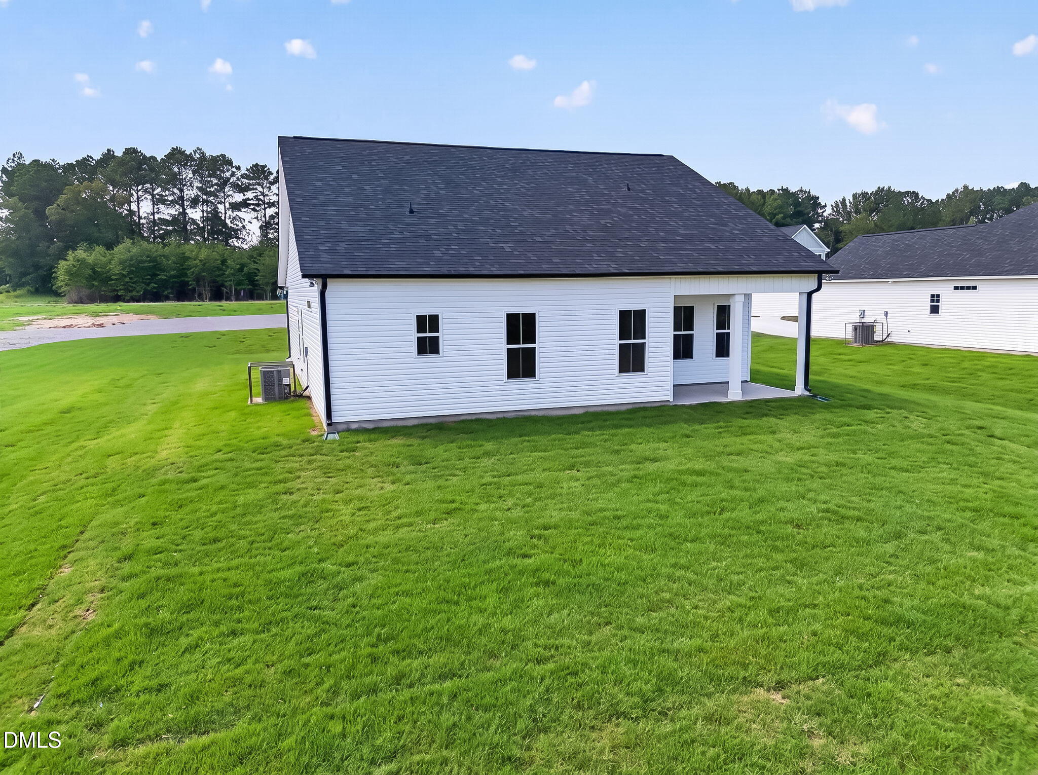 main property photo 45